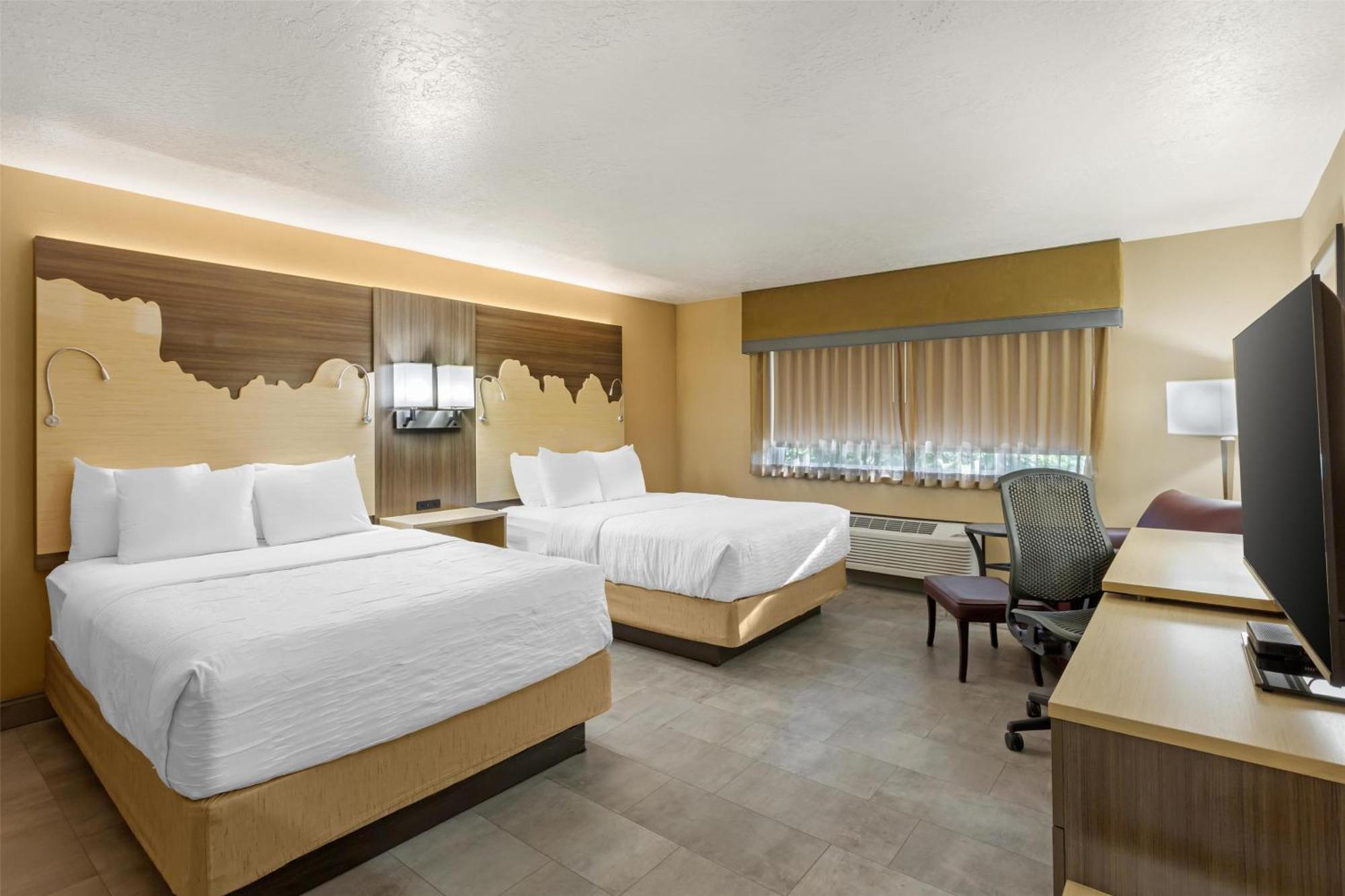 Queen Room Two Queen Beds Non-Smoking