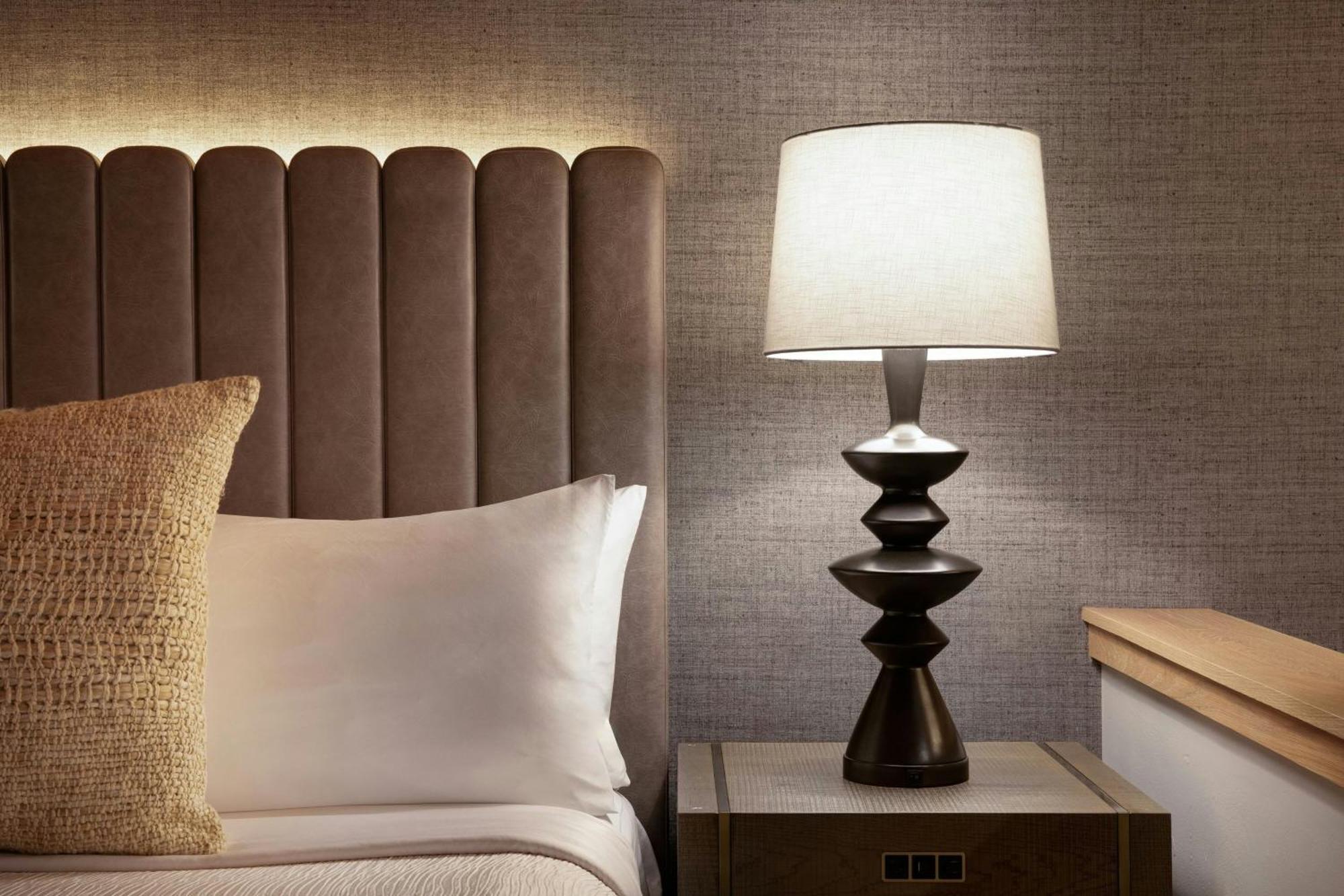 Riverfront King Suite Sofa Bed
