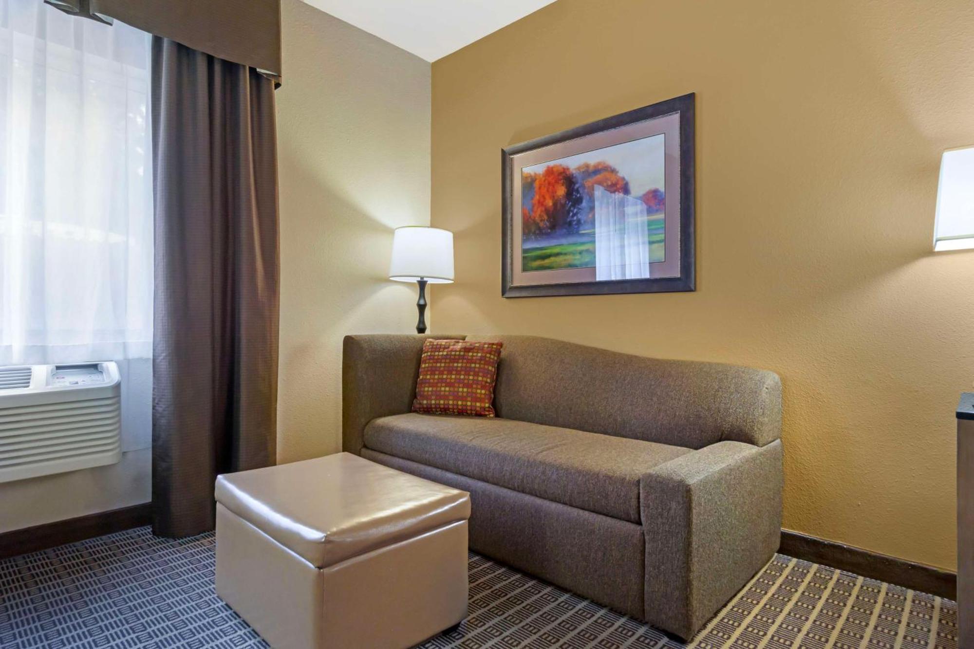 King Room Sofa Bed Walk Shower Disability Access or Non-Smoking