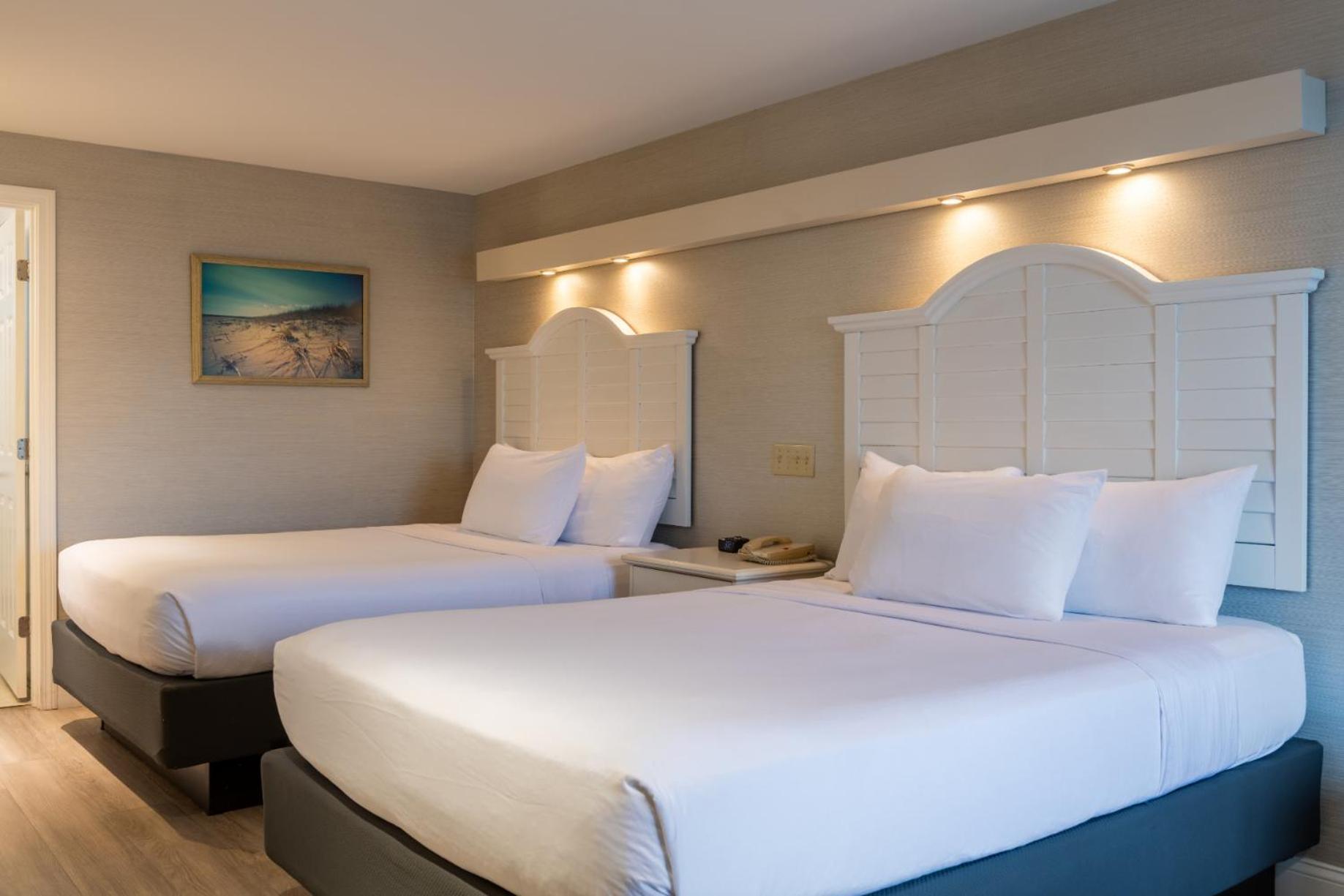 Queen Room Two Queen Beds Limited Ocean View 1st Floor