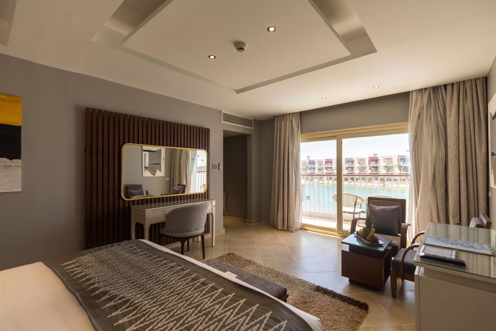 Suite mit Whirlpool – Posh Club