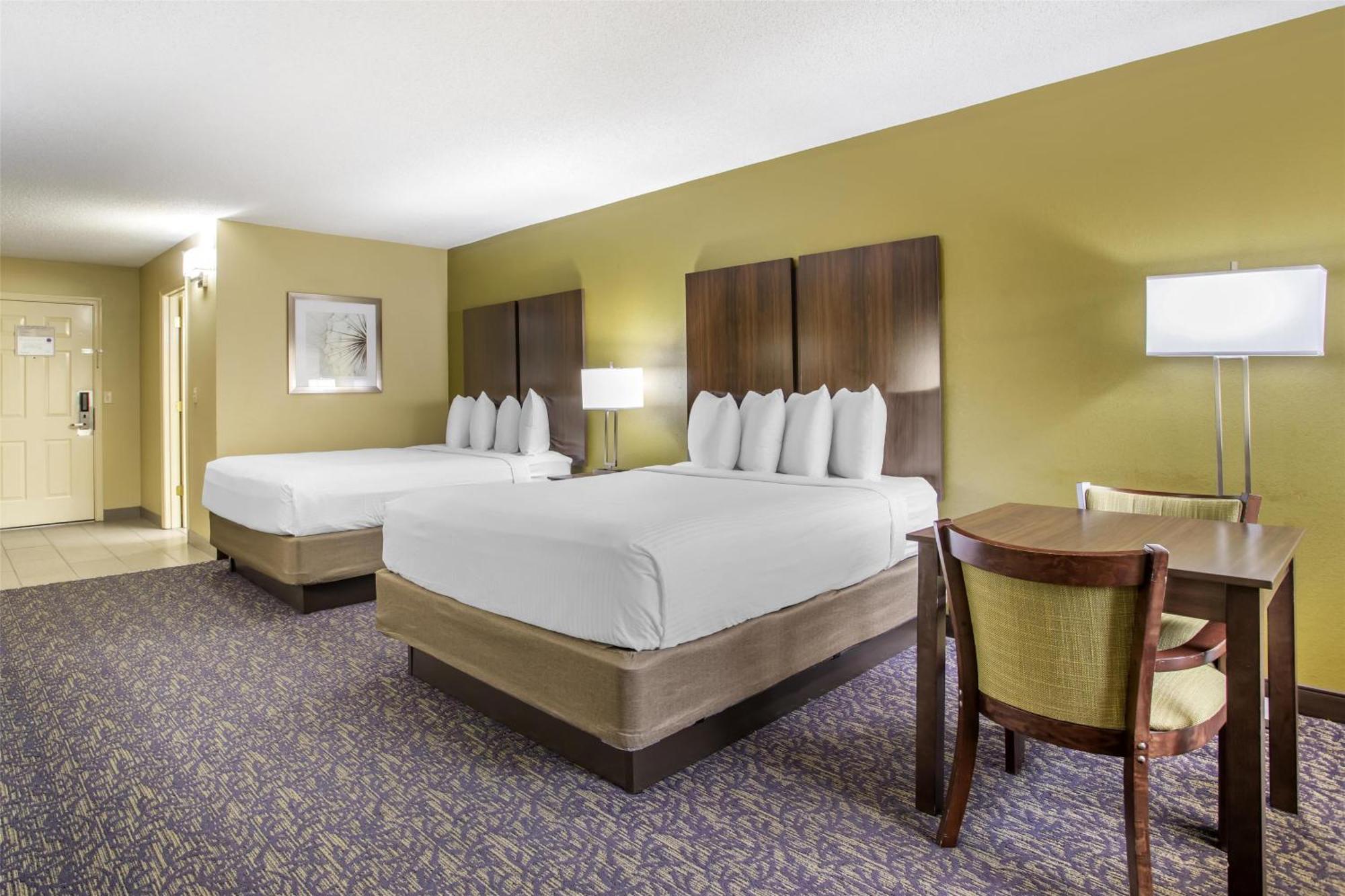 Queen Room Two Queen Beds Private Balcony or Non-Smoking