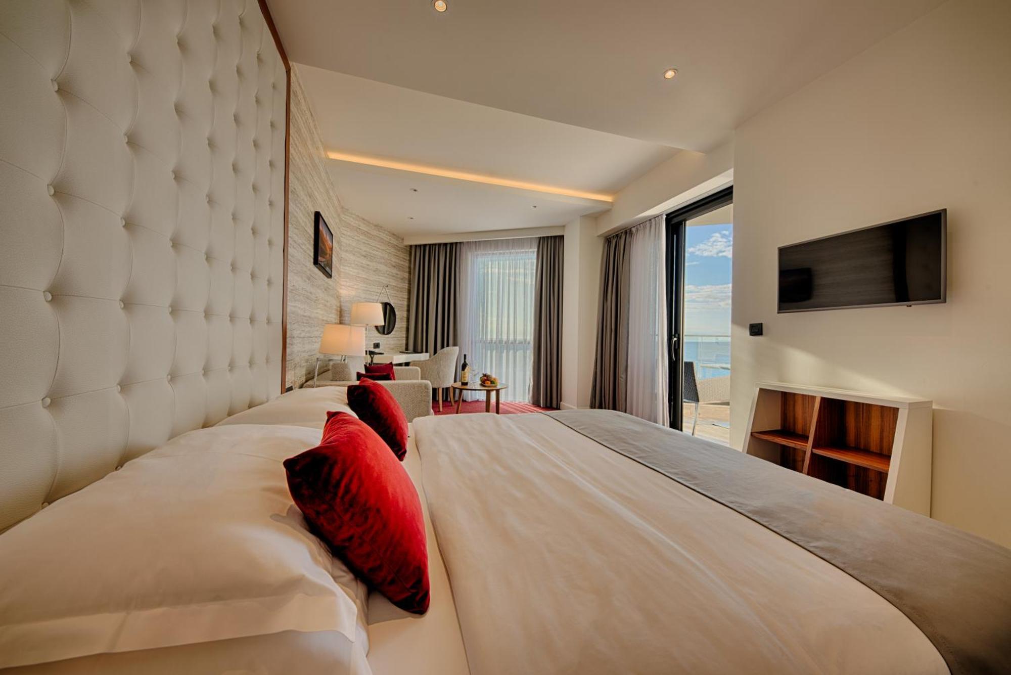 Deluxe Doppelzimmer mit Balkon und Meerblick