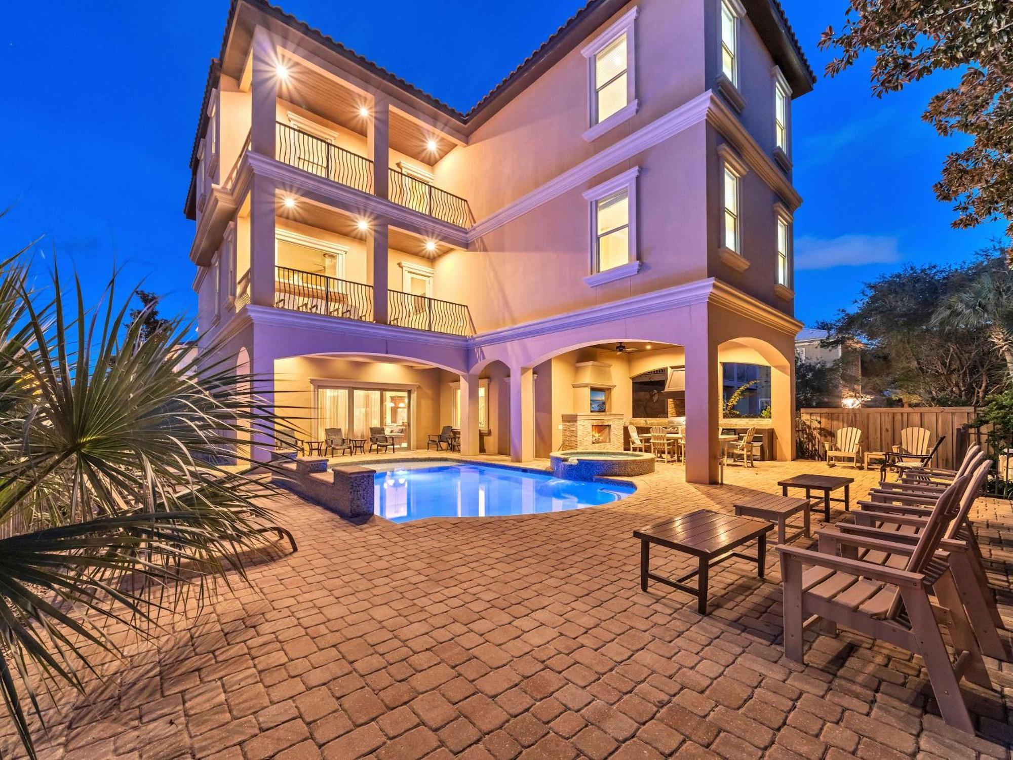 Nine-Bedroom Holiday Home