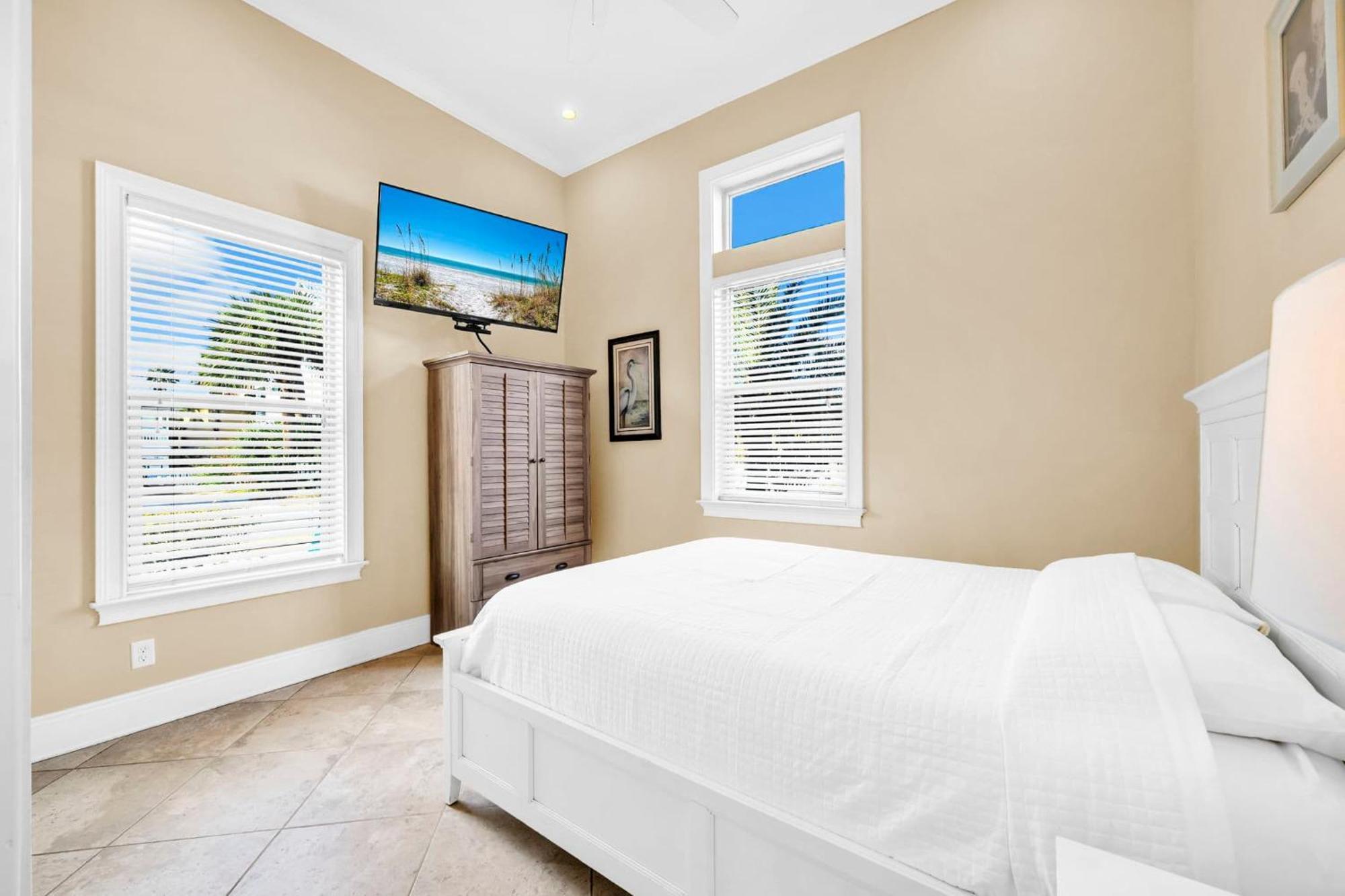 Nine-Bedroom Holiday Home