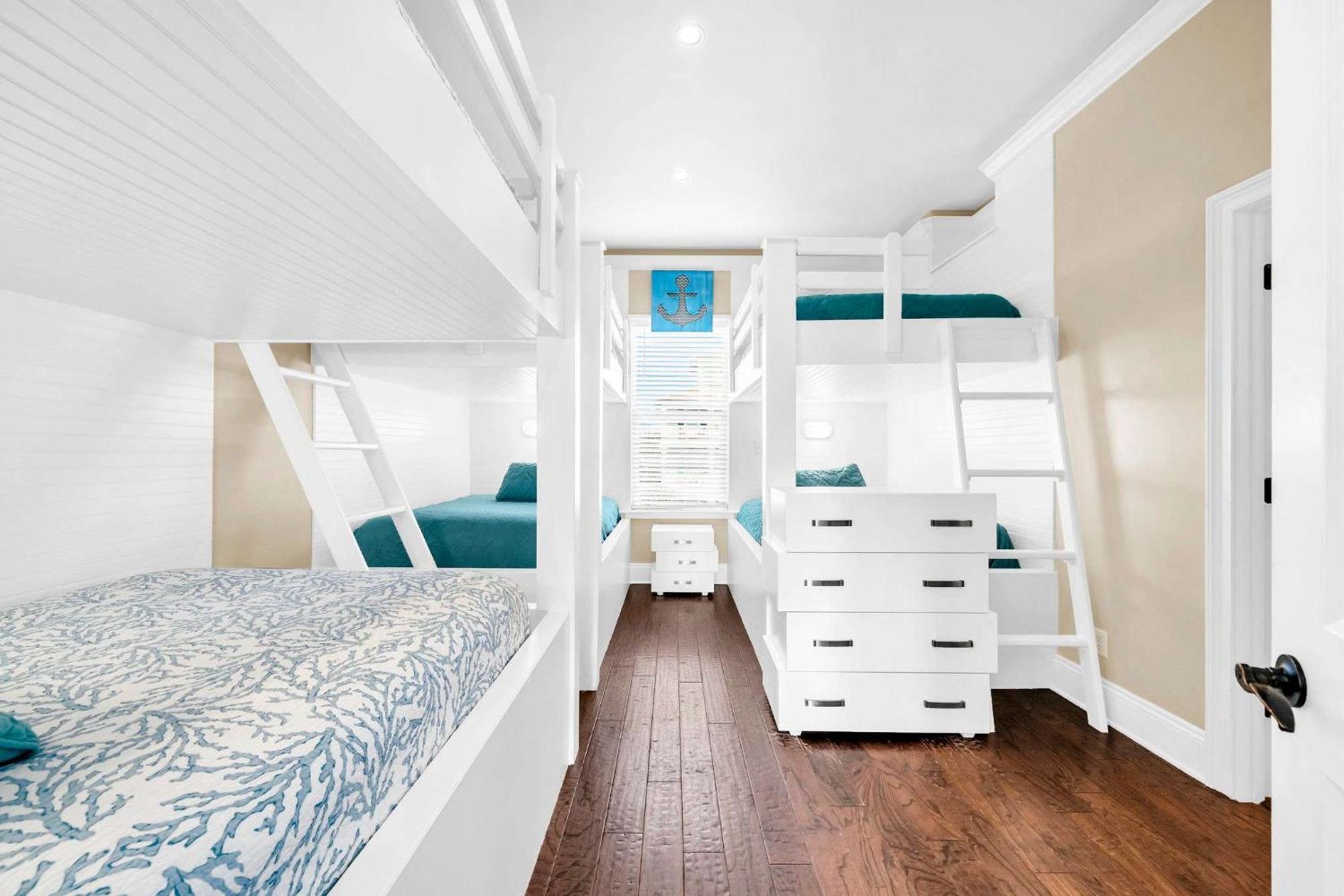 Nine-Bedroom Holiday Home