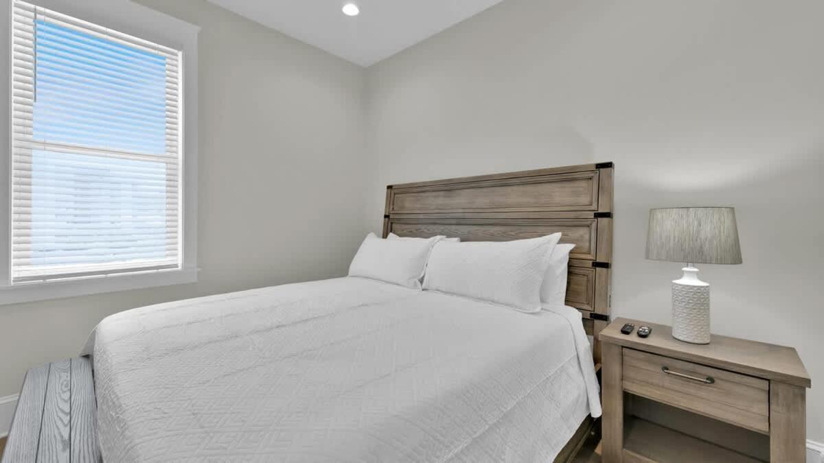 Twelve-Bedroom Holiday Home