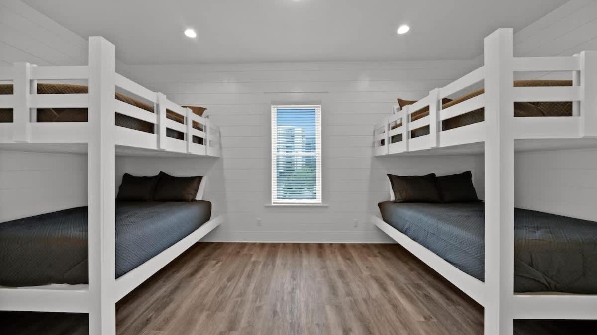 Twelve-Bedroom Holiday Home