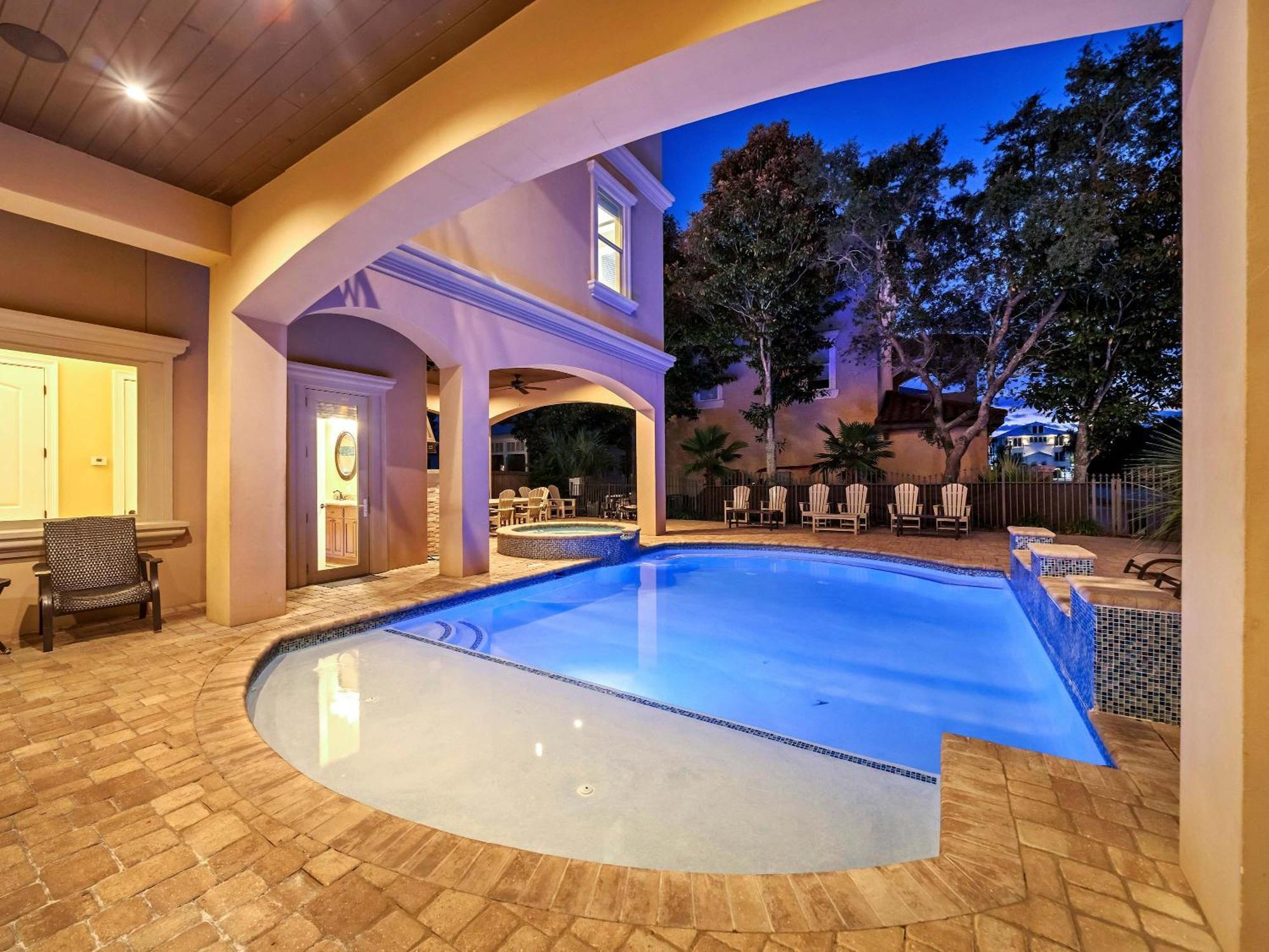 Nine-Bedroom Holiday Home