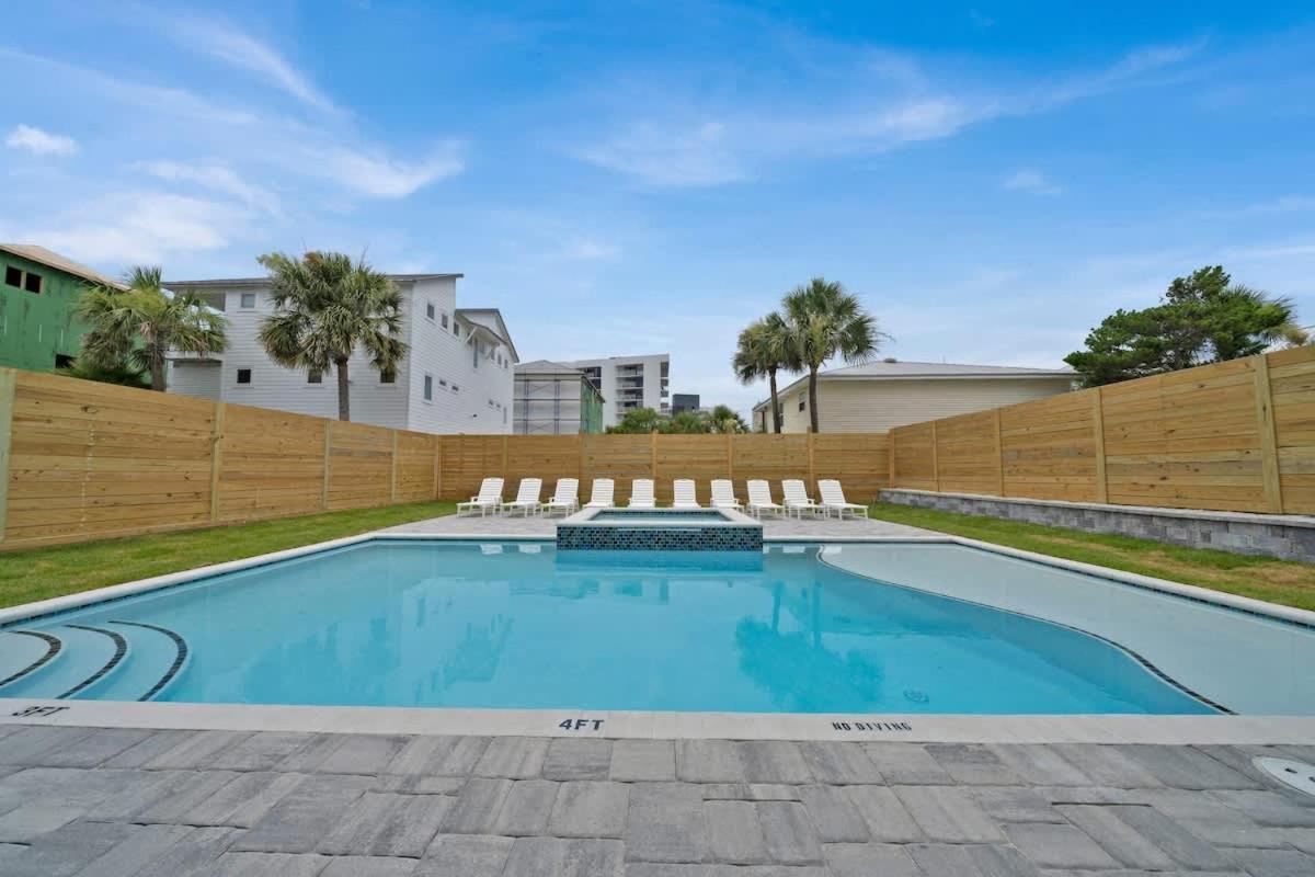 Twelve-Bedroom Holiday Home