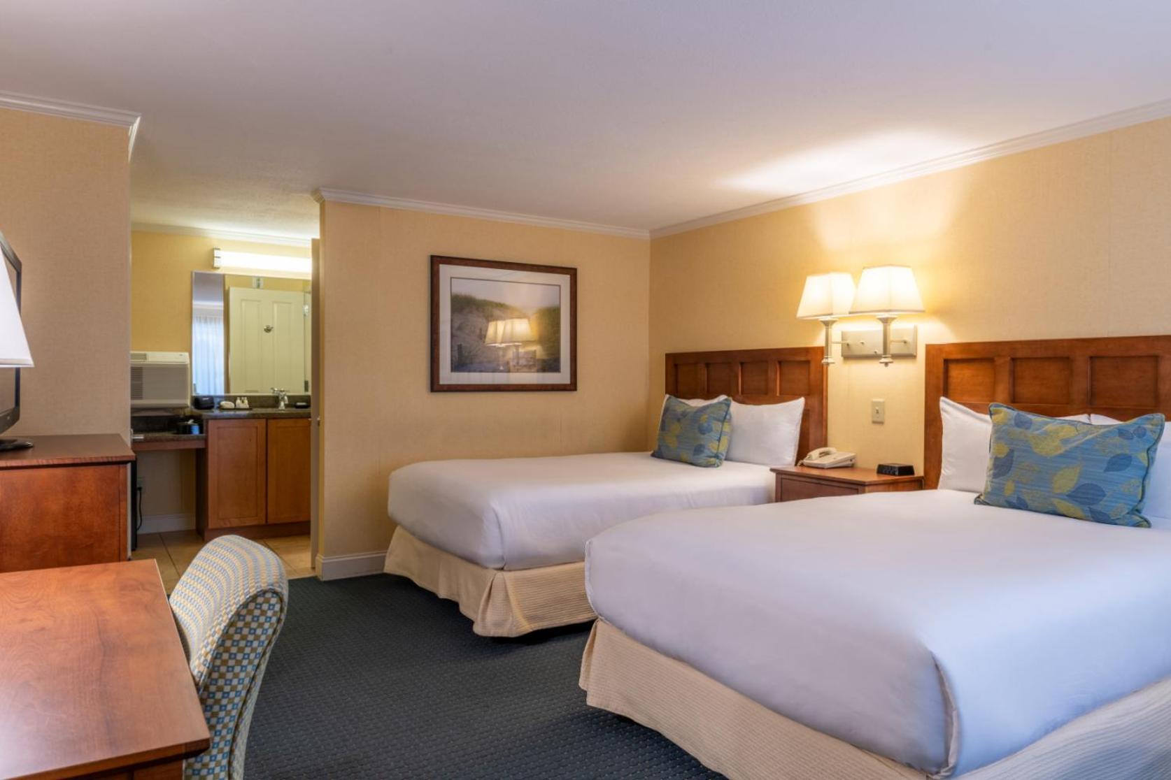 Standard Room 2 Doubles Chase Building