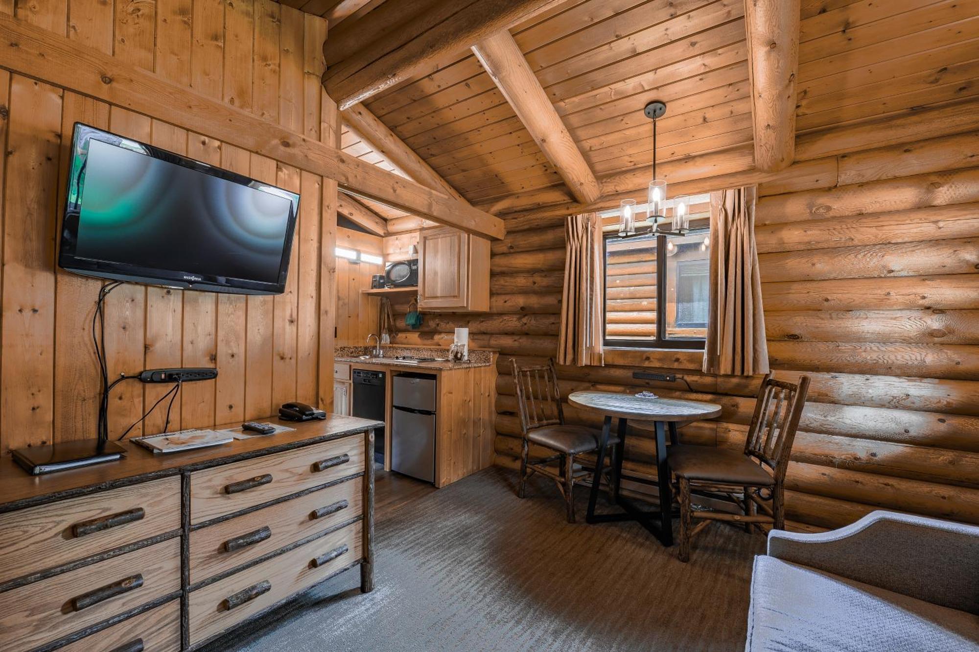 Deluxe King Studio