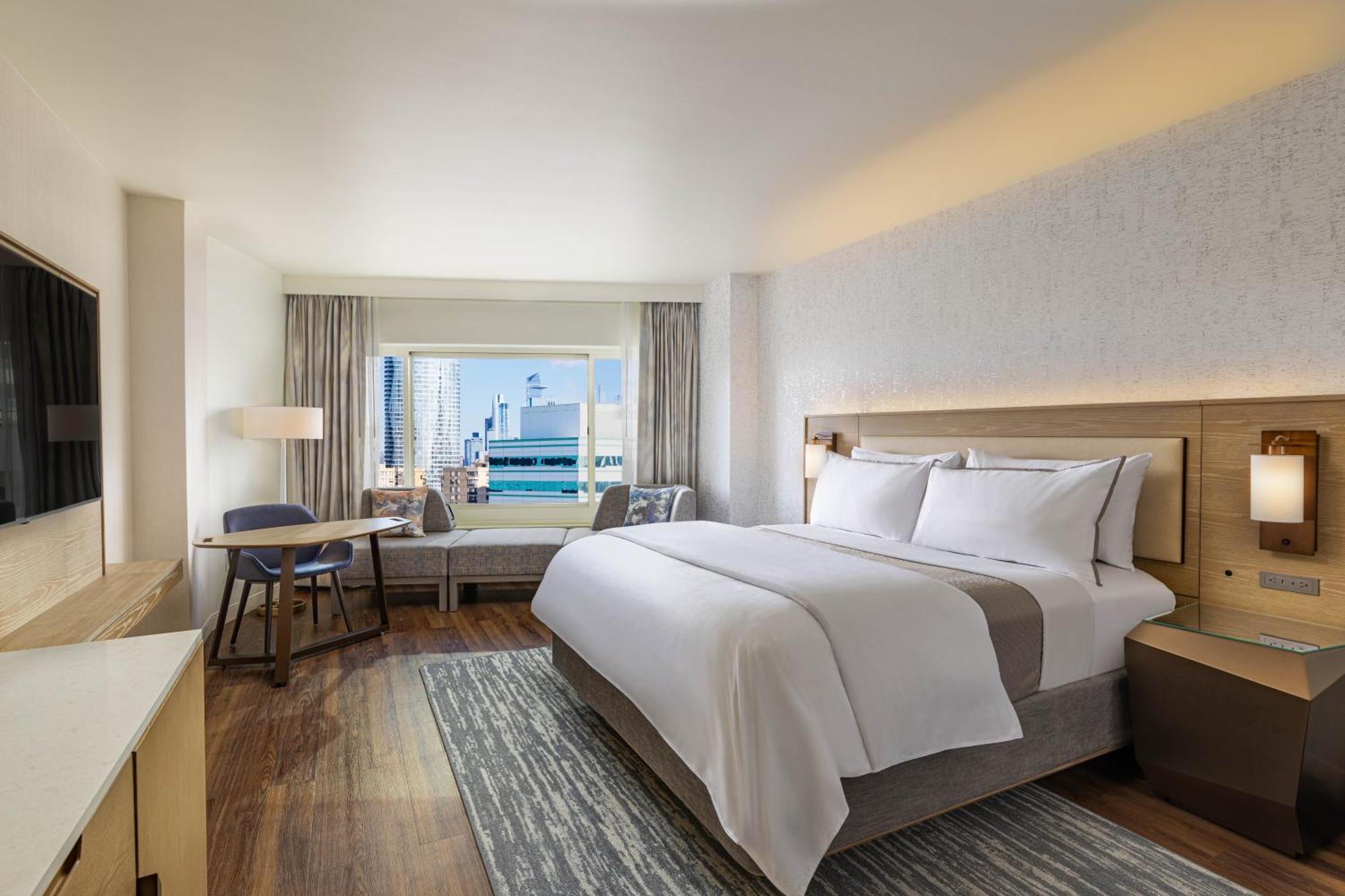 Deluxe King Room