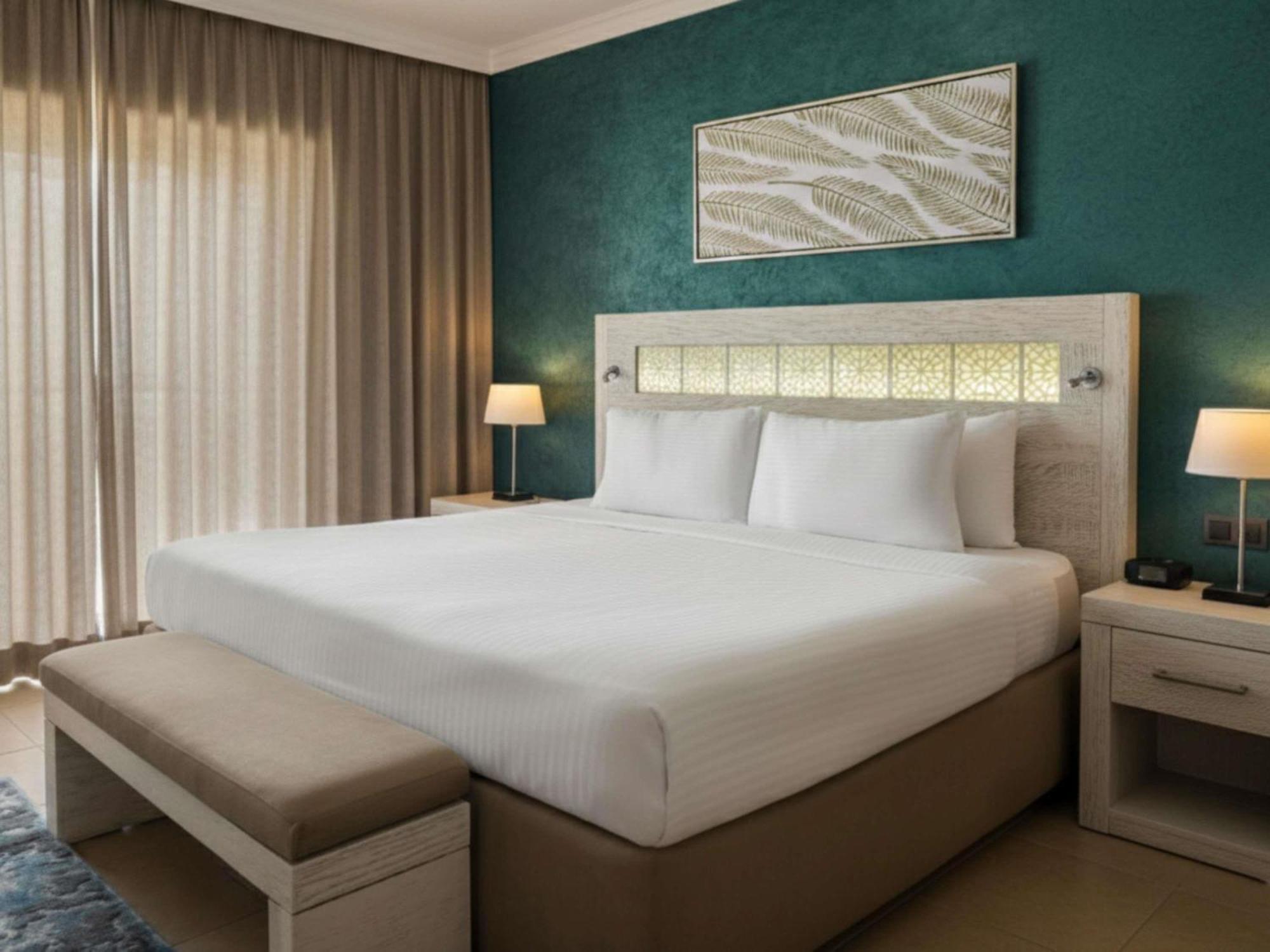 Classic Zimmer mit Queensize-Bett und Bergblick