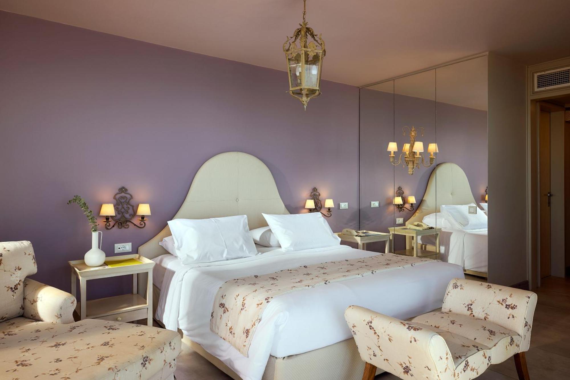 Mythica Deluxe Room, Sea Front