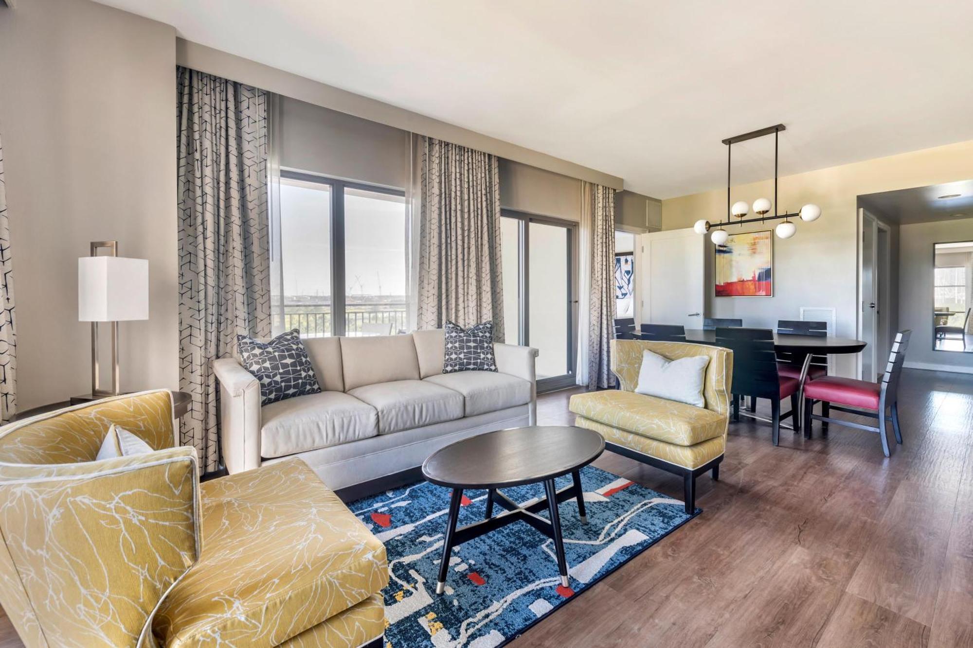 Suite mit 2 Schlafzimmern, Schlafsofa und Küche