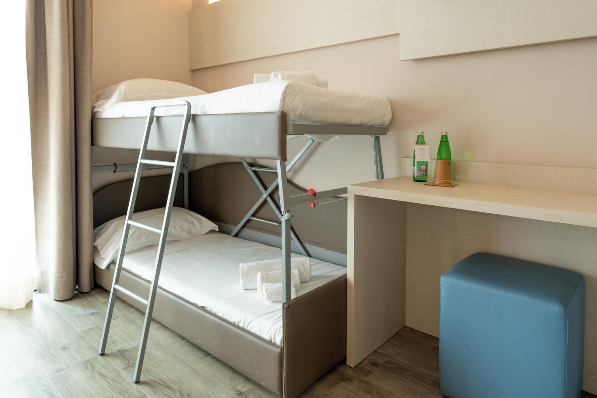 Dreibettzimmer