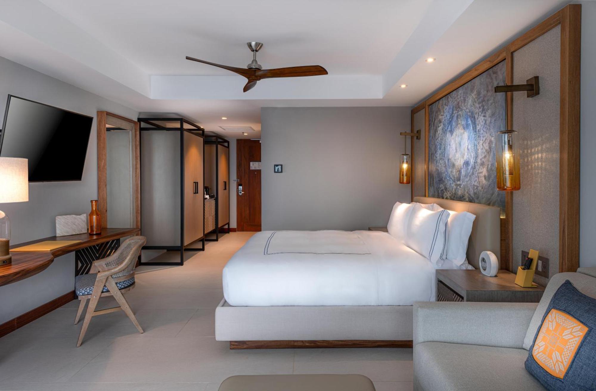 Zimmer mit Kingsize-Bett zur Strandseite