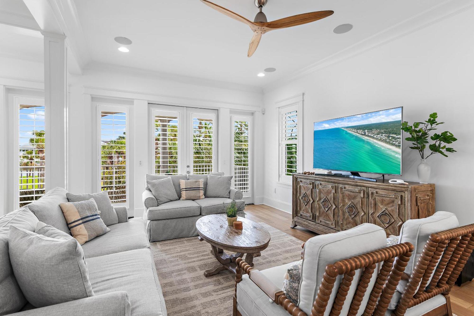Four-Bedroom Holiday Home