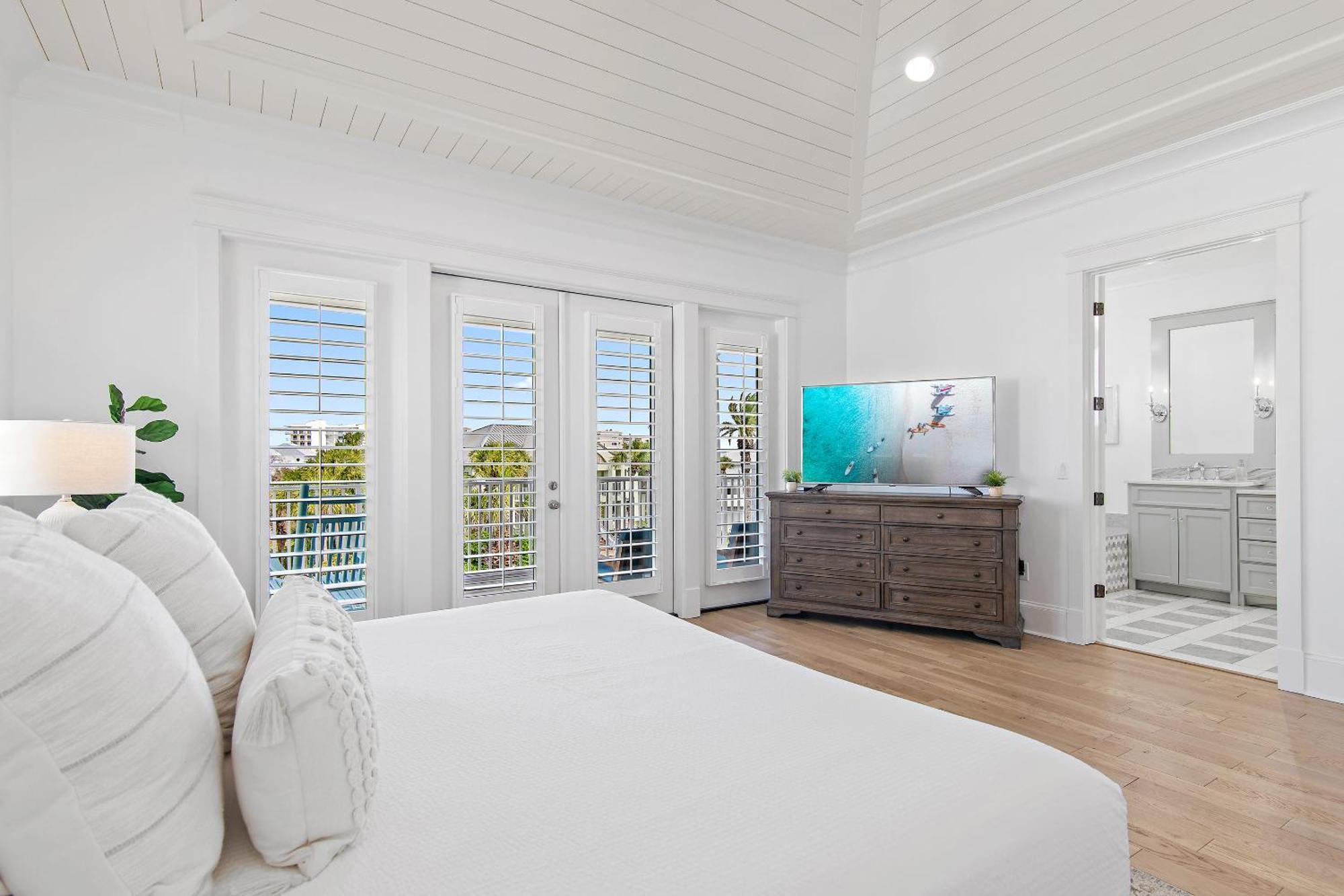 Four-Bedroom Holiday Home