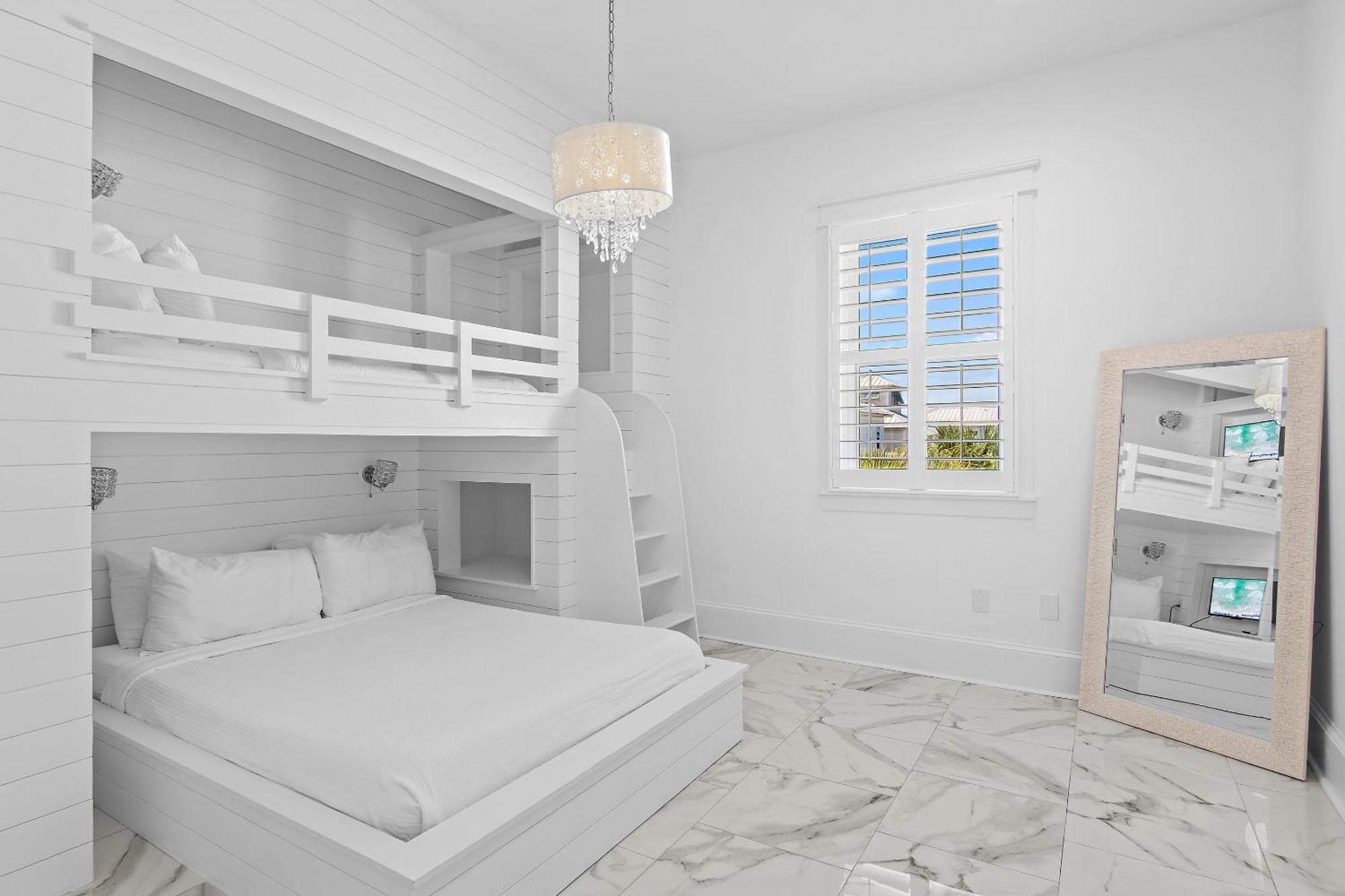 Four-Bedroom Holiday Home