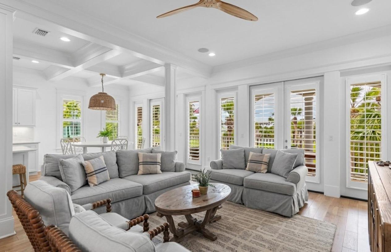 Four-Bedroom Holiday Home