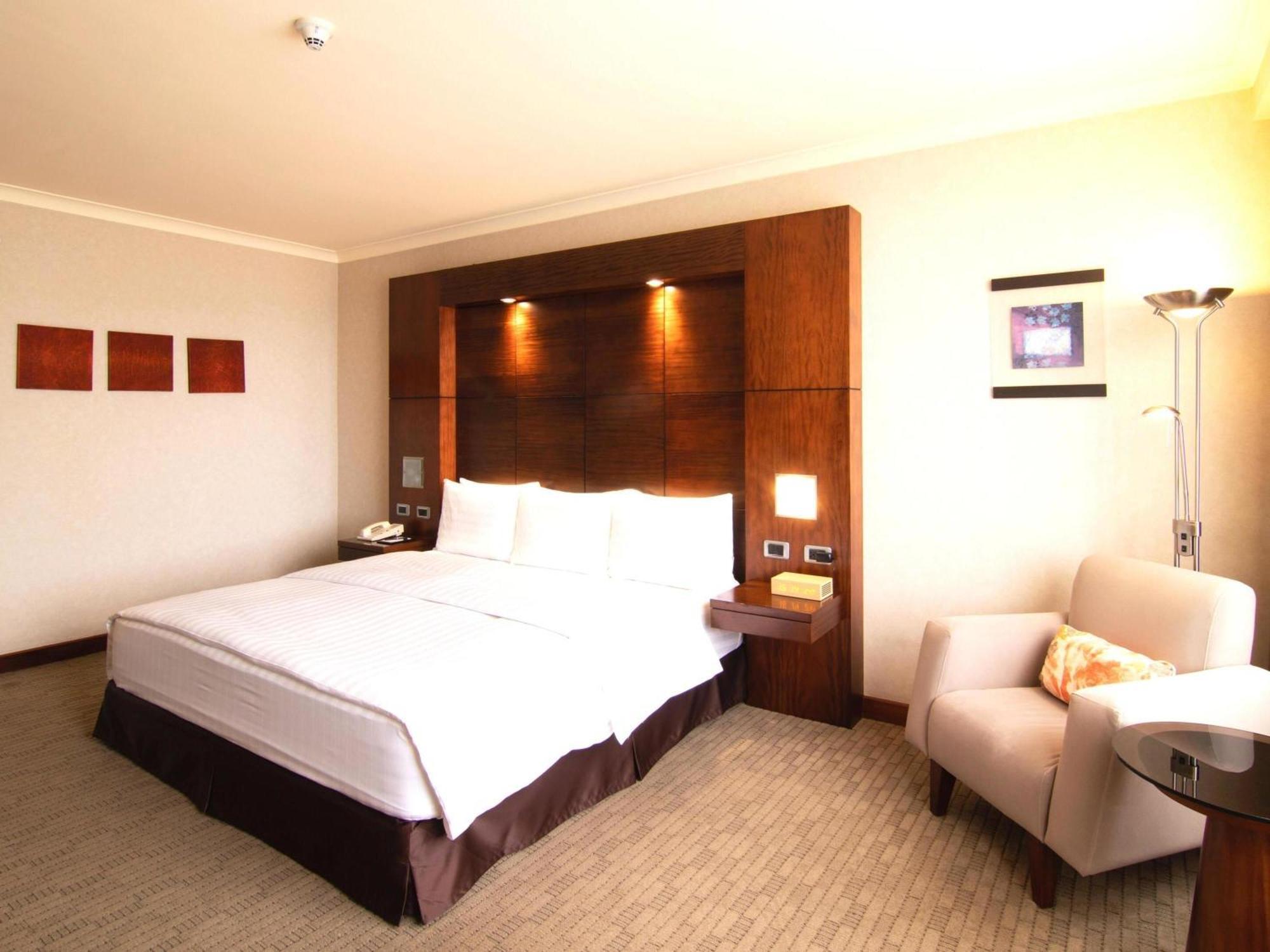 Swiss Executive Zimmer mit Kingsize-Bett