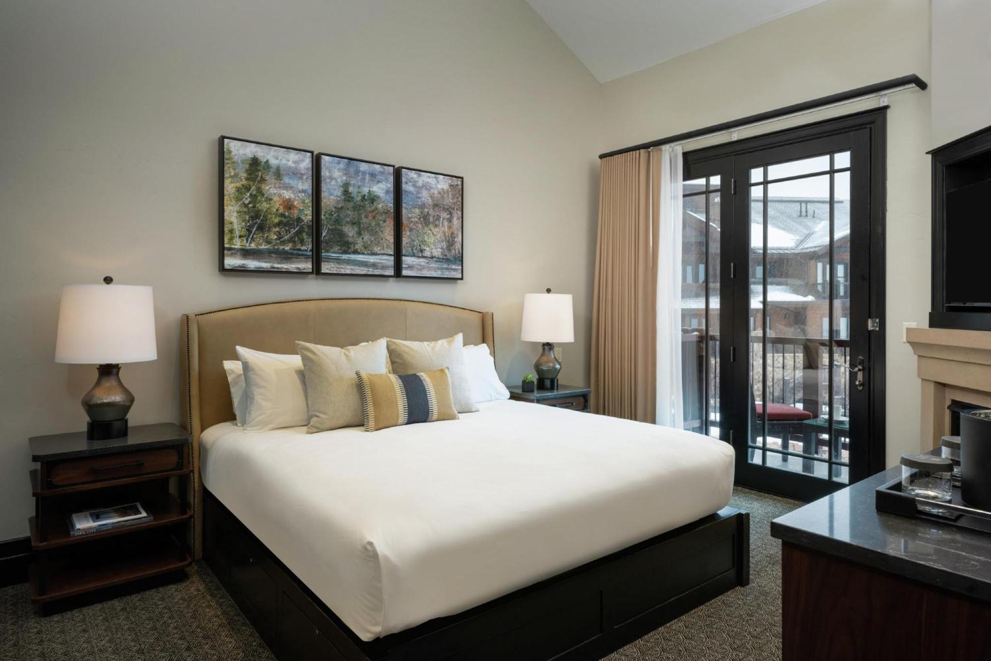 Two-Bedroom Superior Residence