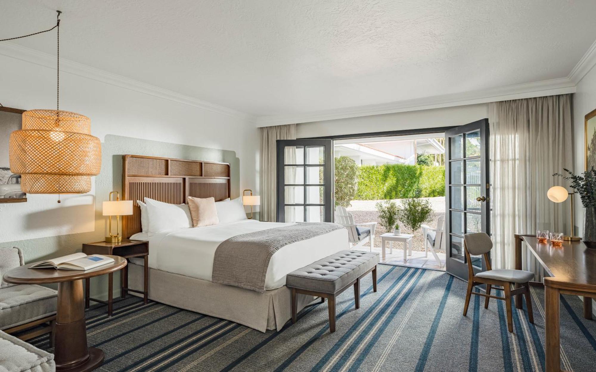 King Room Pool View