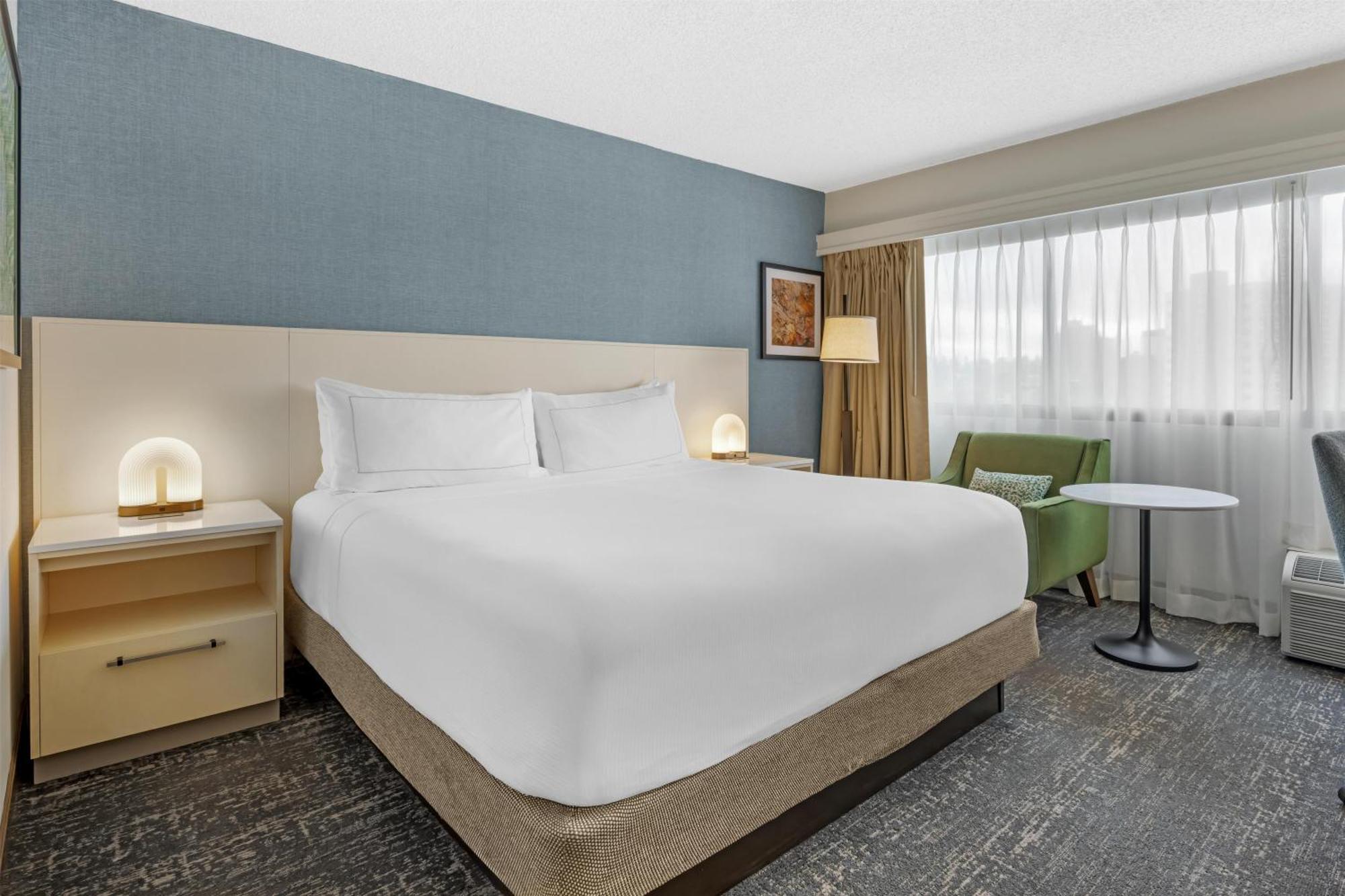 Standard King Room