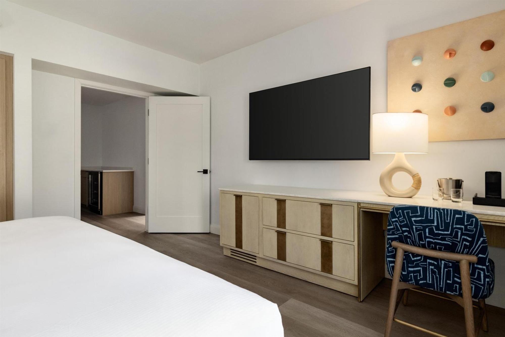 Room Two Queen Beds Pool Patio