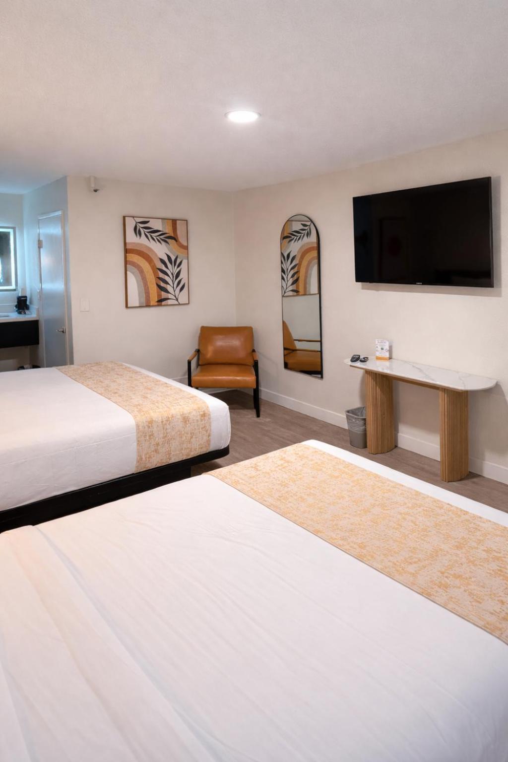 Queen Room Two Queen Beds