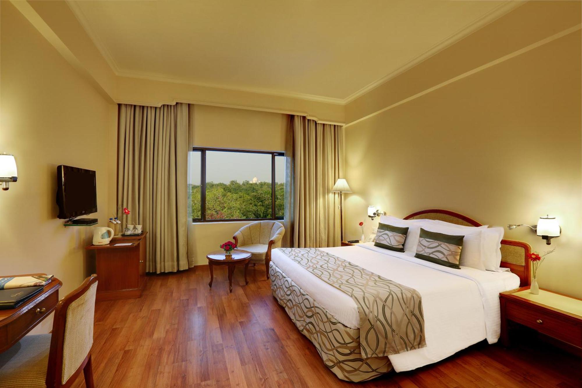 Superior Zimmer mit Kingsize-Bett