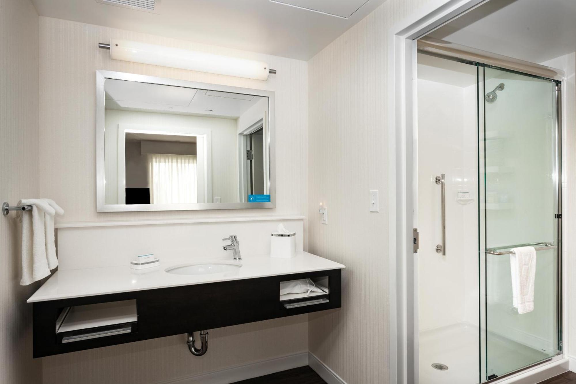 Studio Suite mit Kingsize-Bett - Nichtraucherzimmer