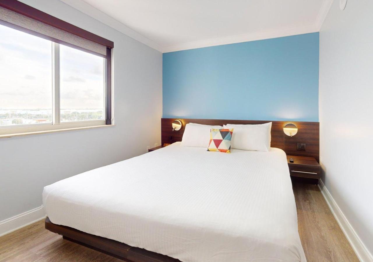 Standard King Suite