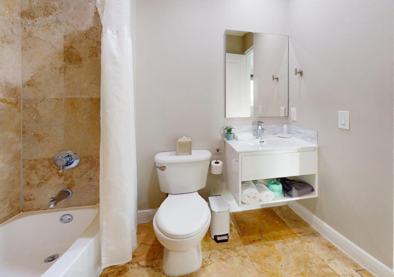 Double Bed Suite