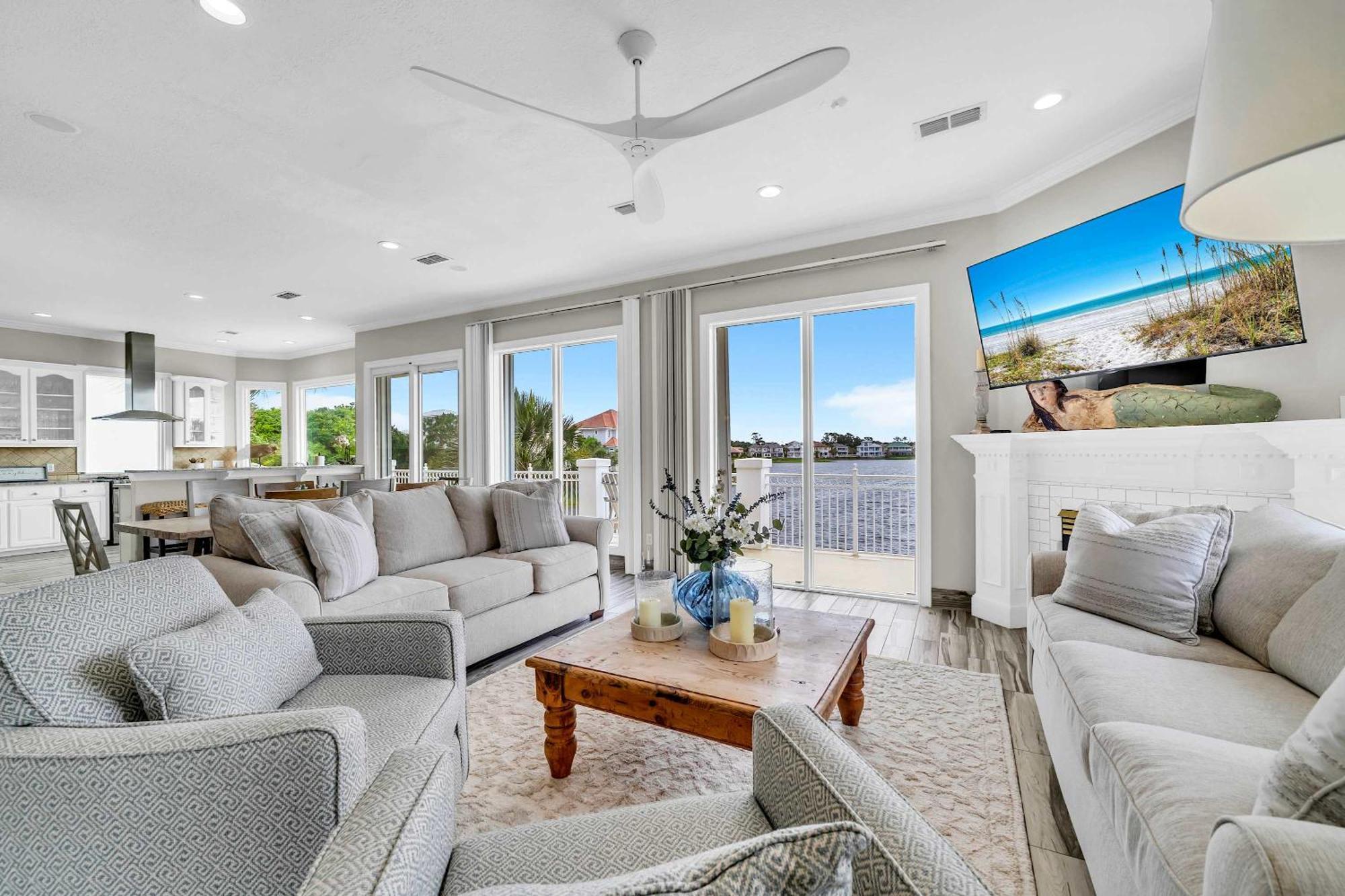Five-Bedroom Holiday Home