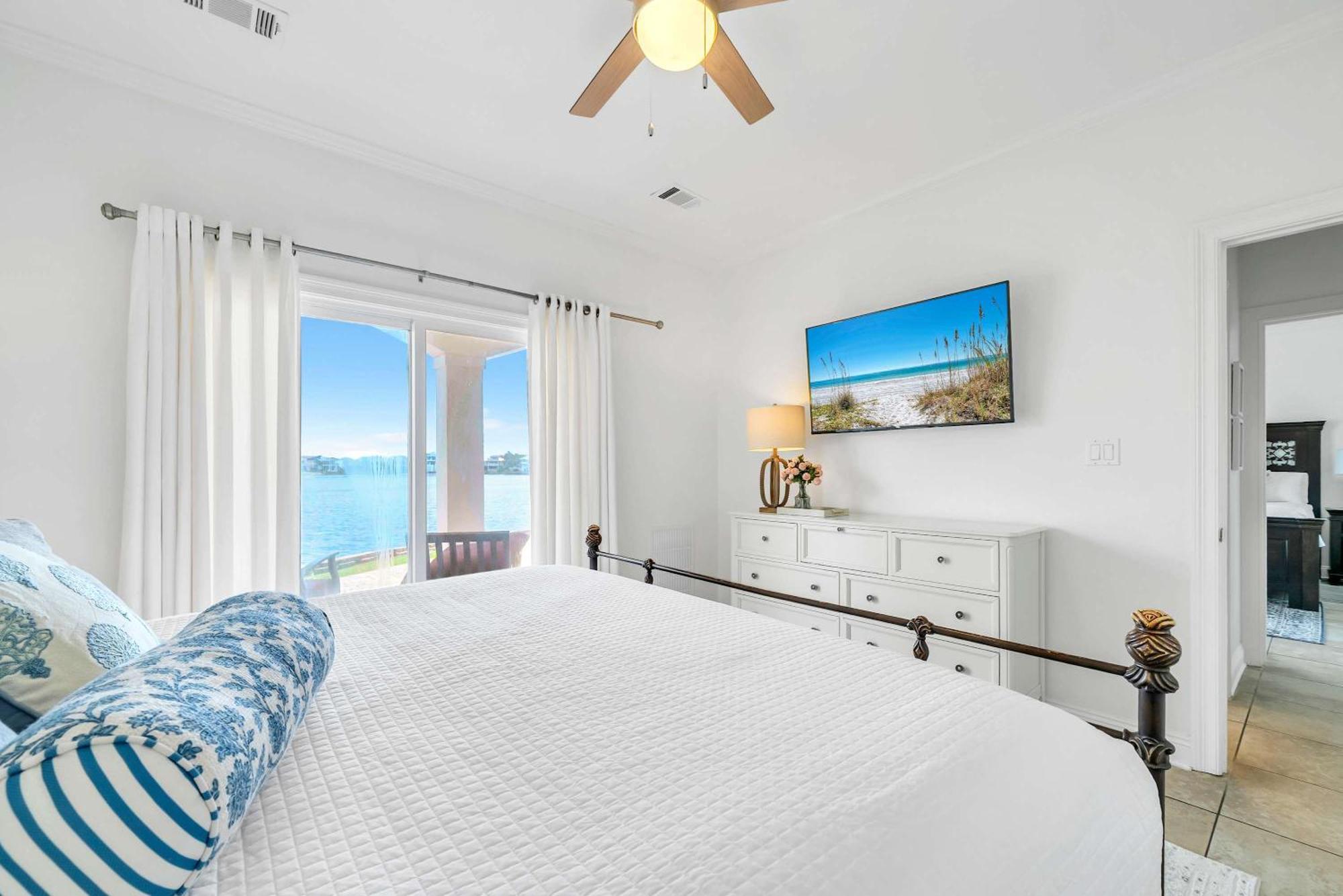 Five-Bedroom Holiday Home