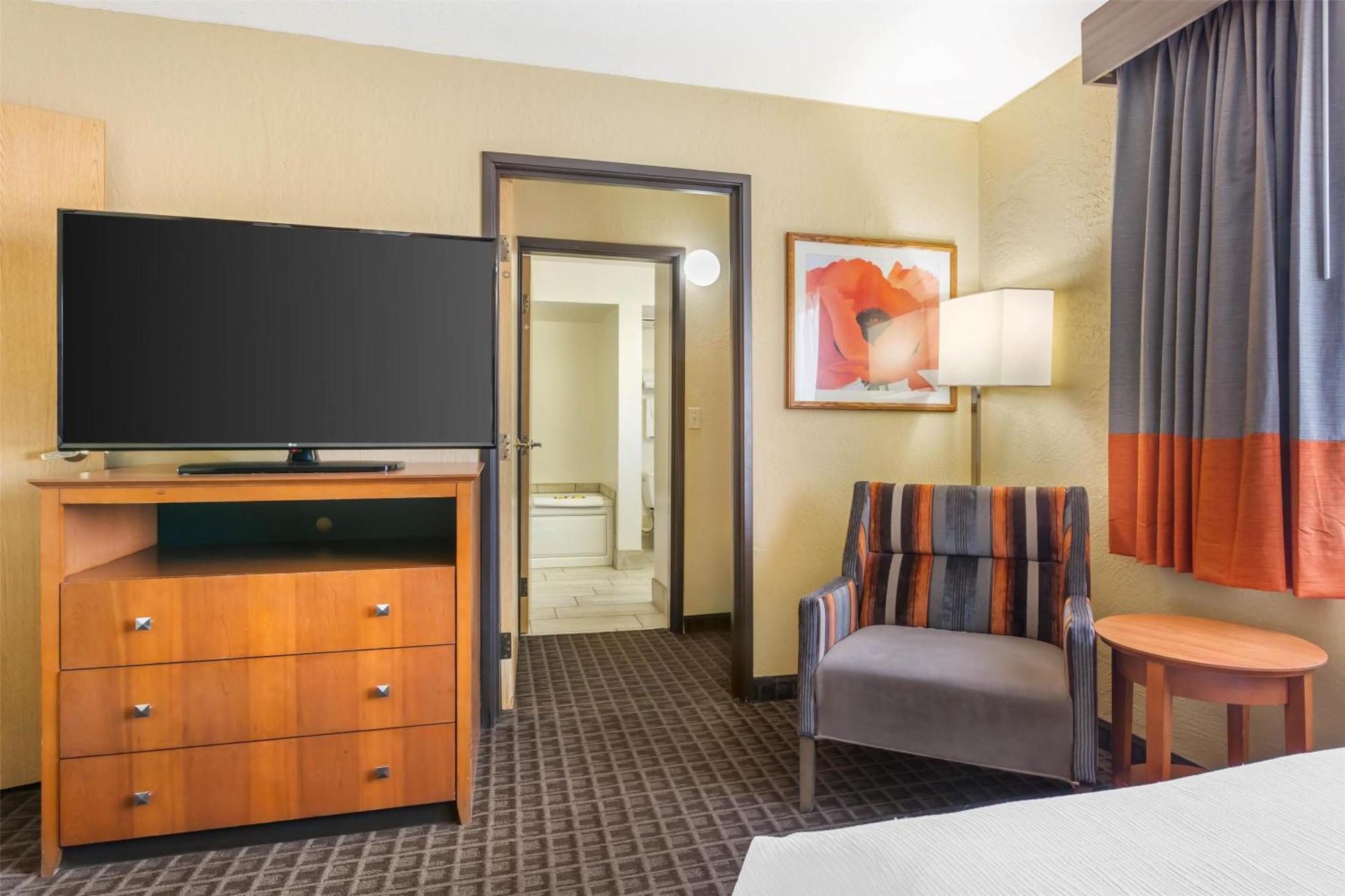 Suite Two Double Beds Sofa Bed