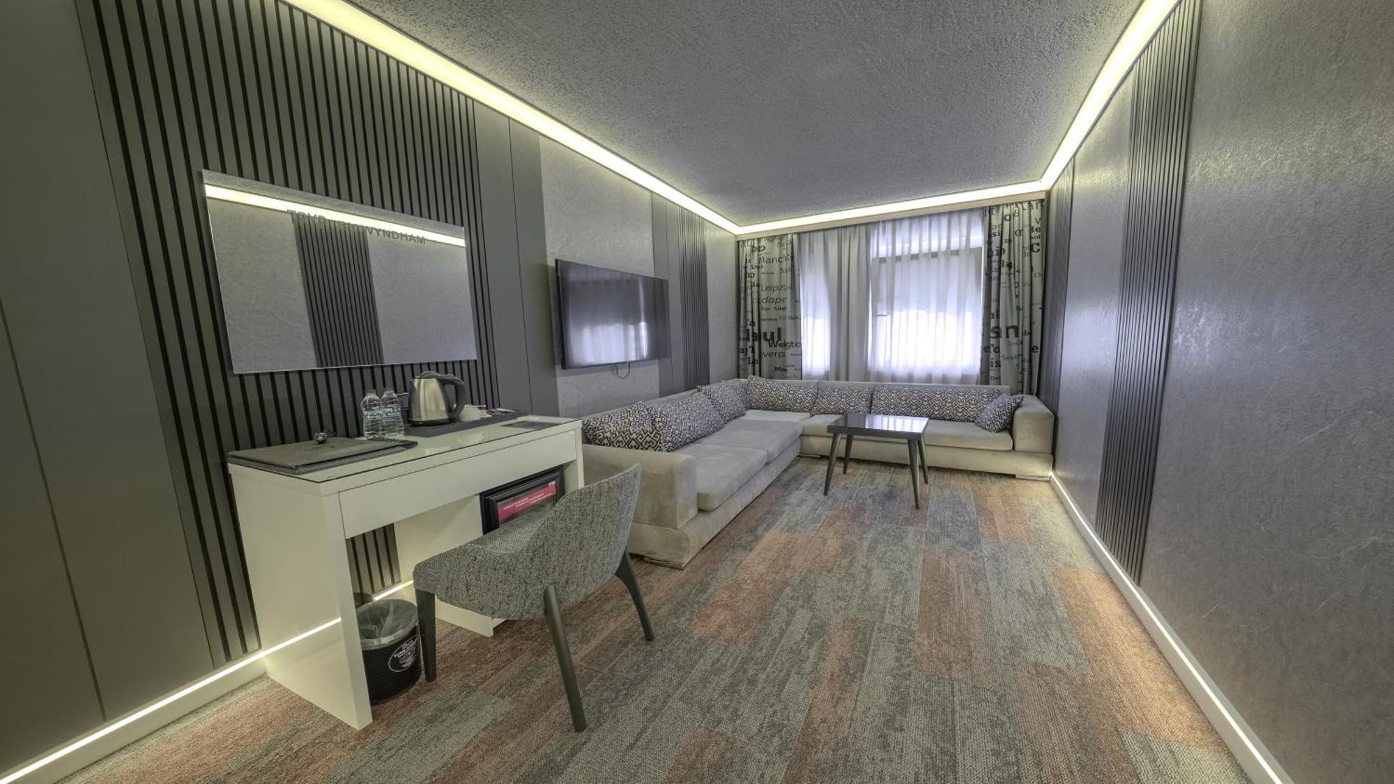 Standard Suite mit Kingsize-Bett - Raucher