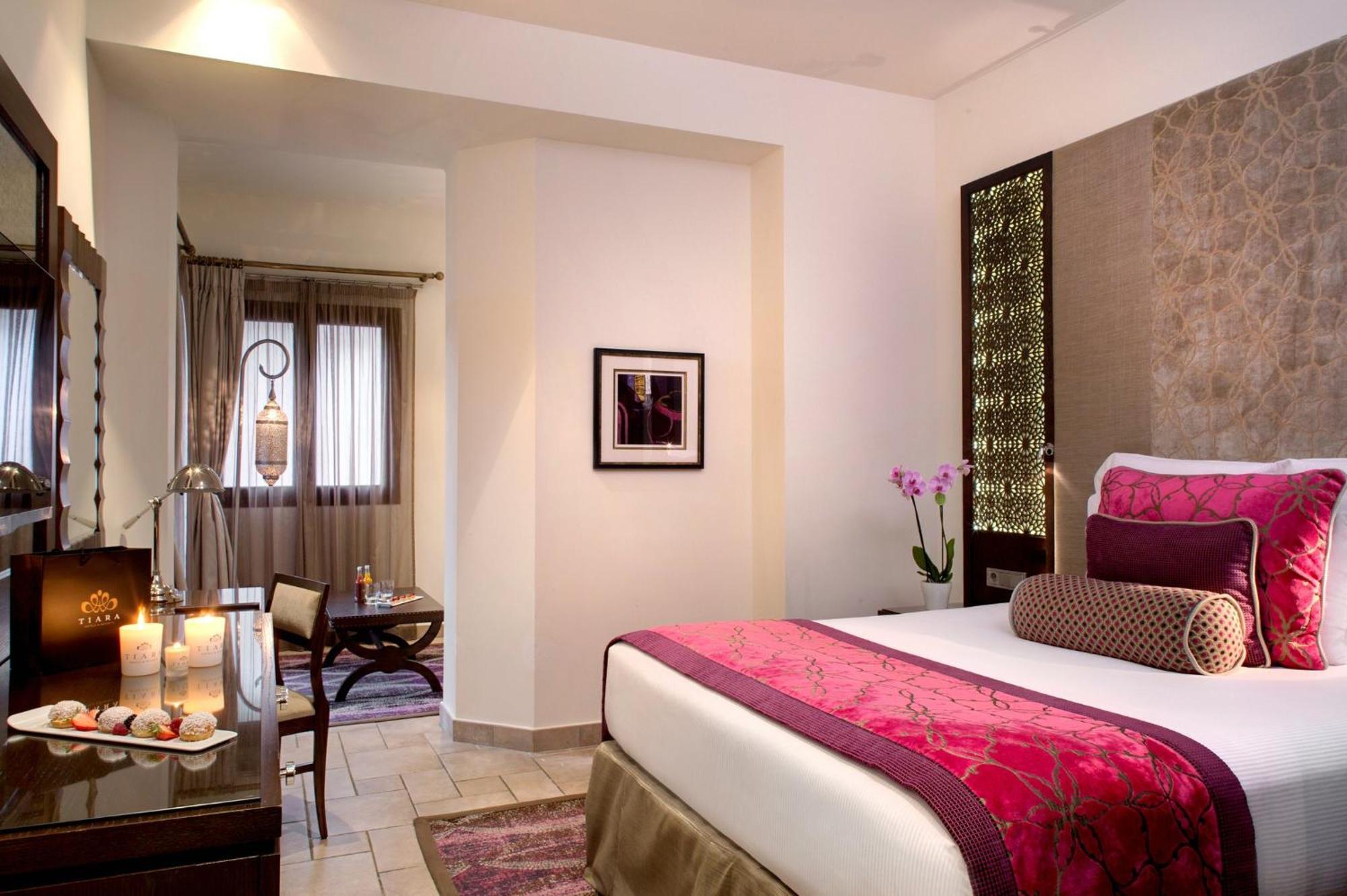 Premium Zimmer mit Terrasse und Gartenblick