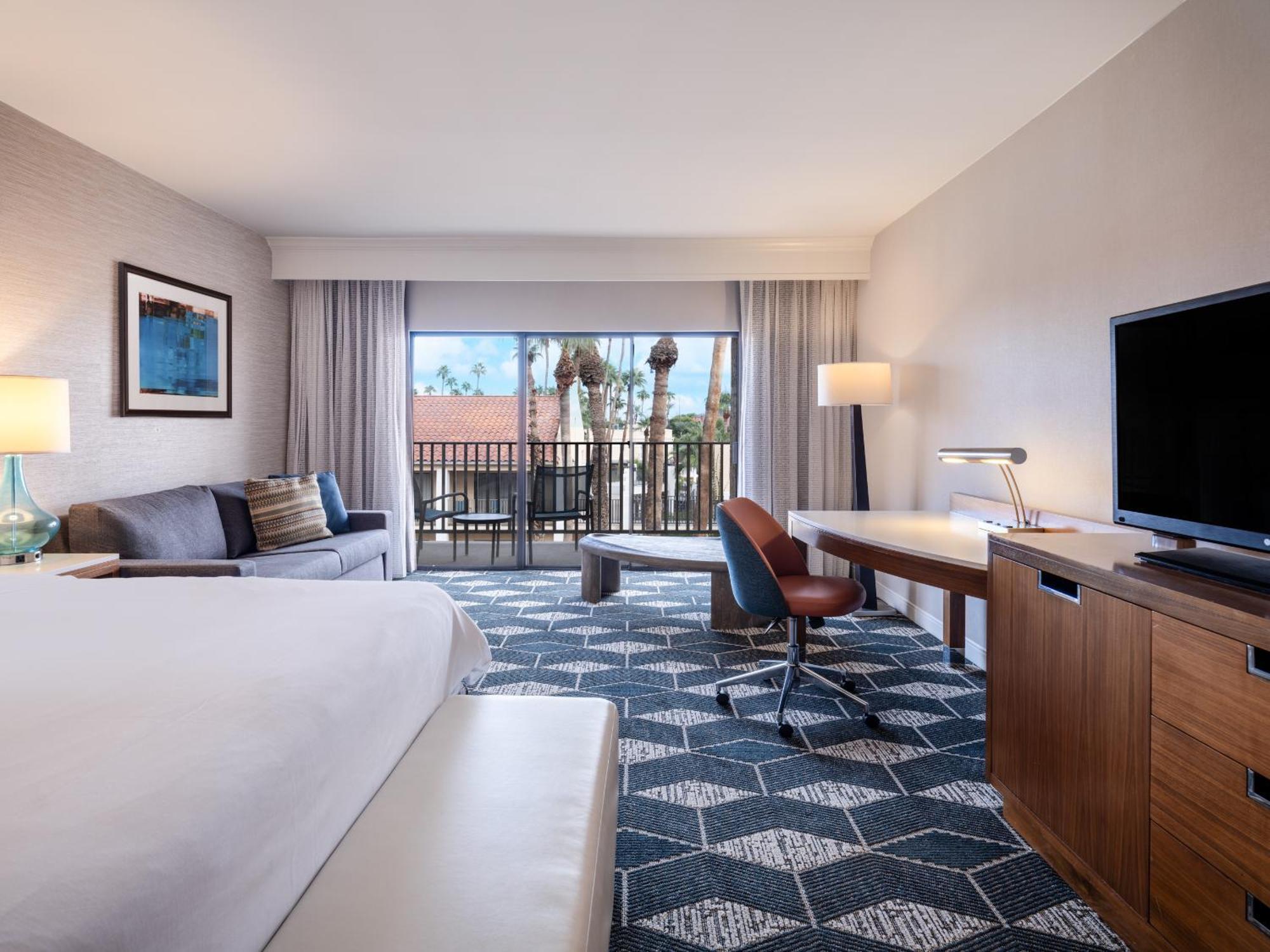 Standard King Room Sofa Bed Balcony