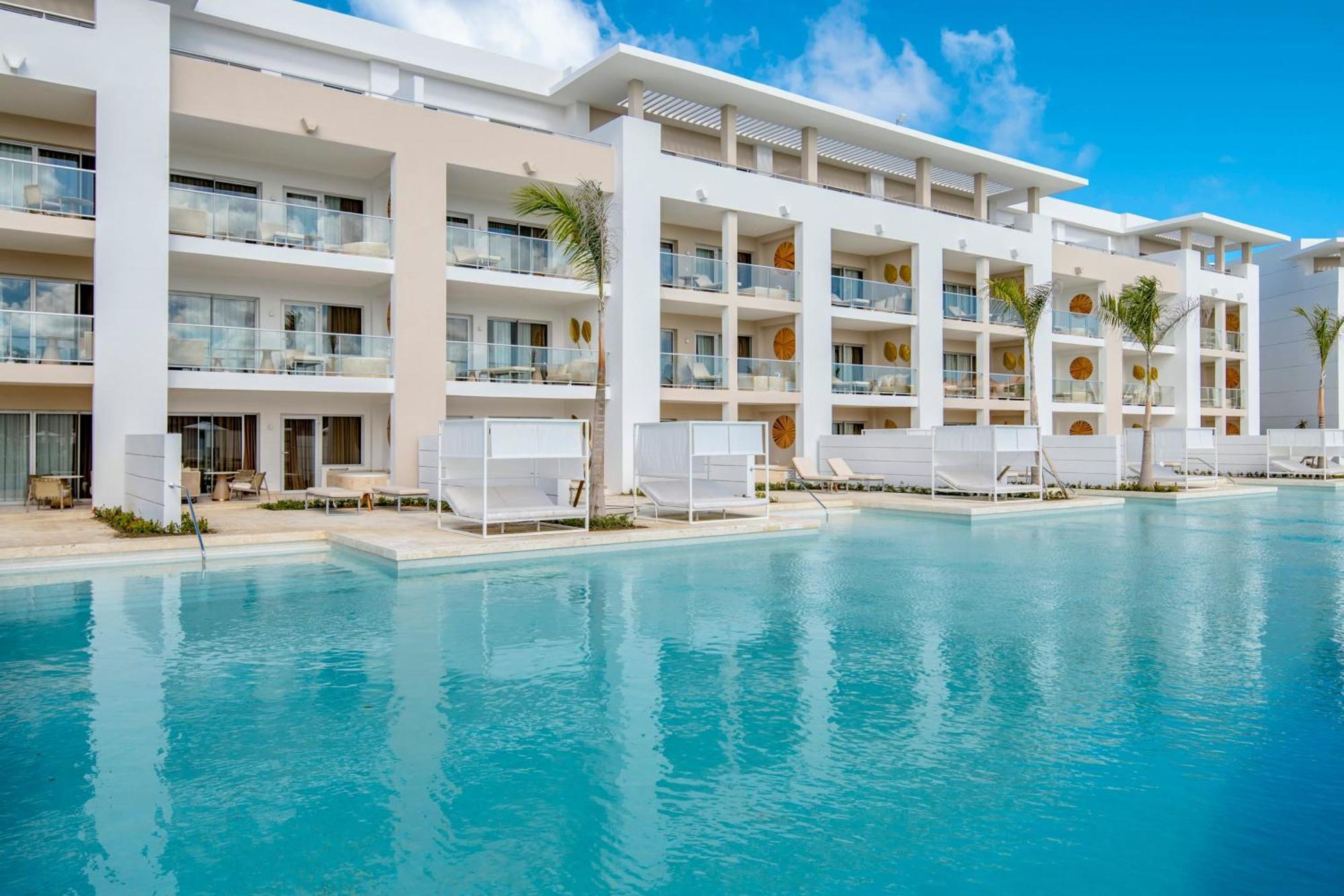Familien Suite mit Concierge-Service und direktem Poolzugang