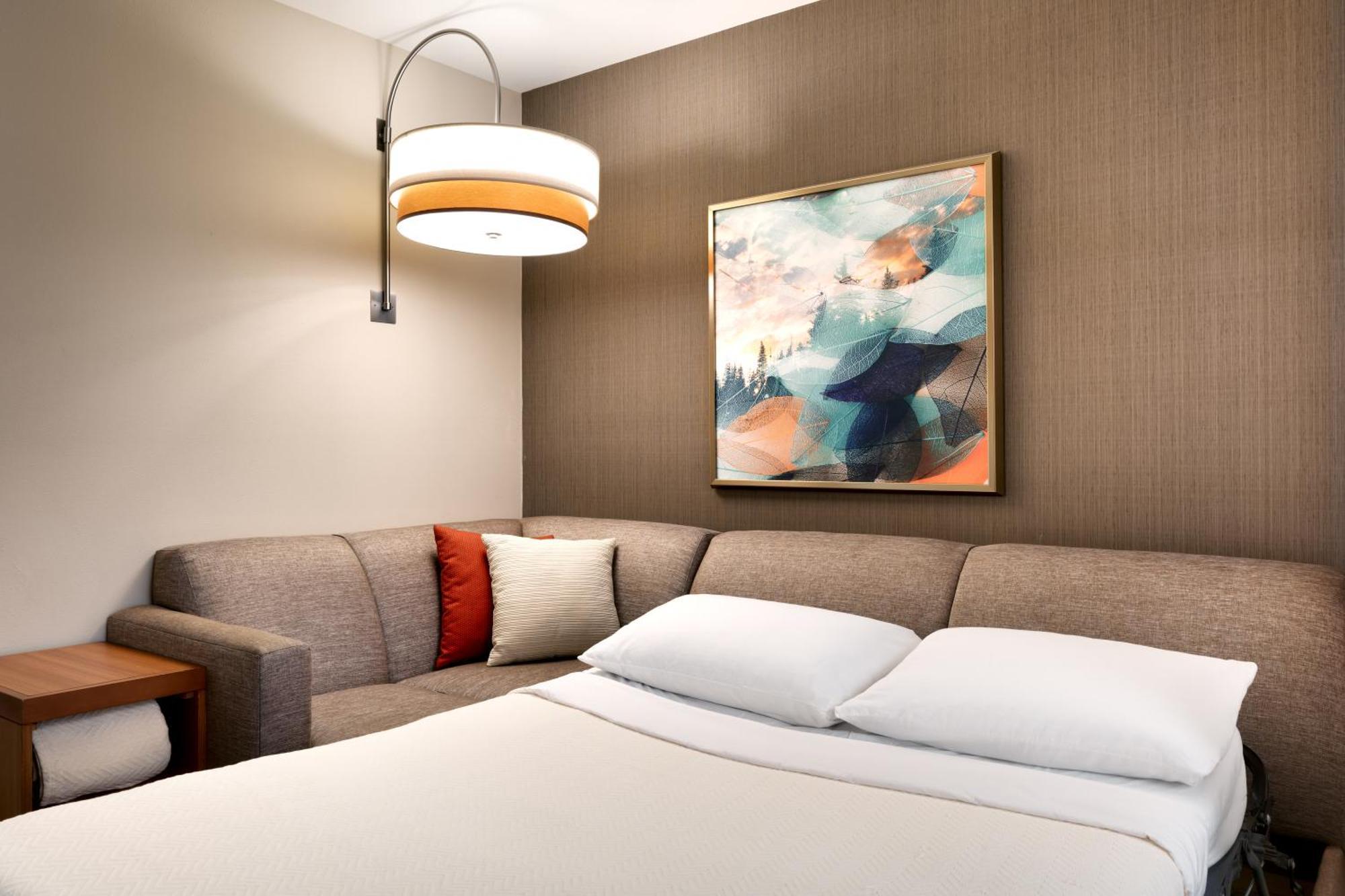 Queen Room Two Queen Beds High Floor