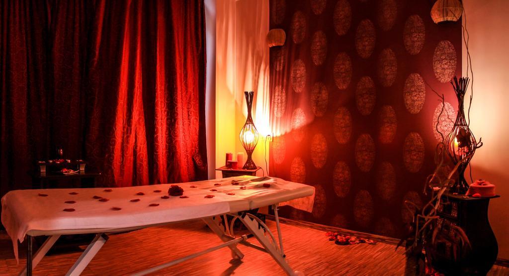Romantic Escape Package - Double Room with Indoor Pool and Jacuzzi Access
