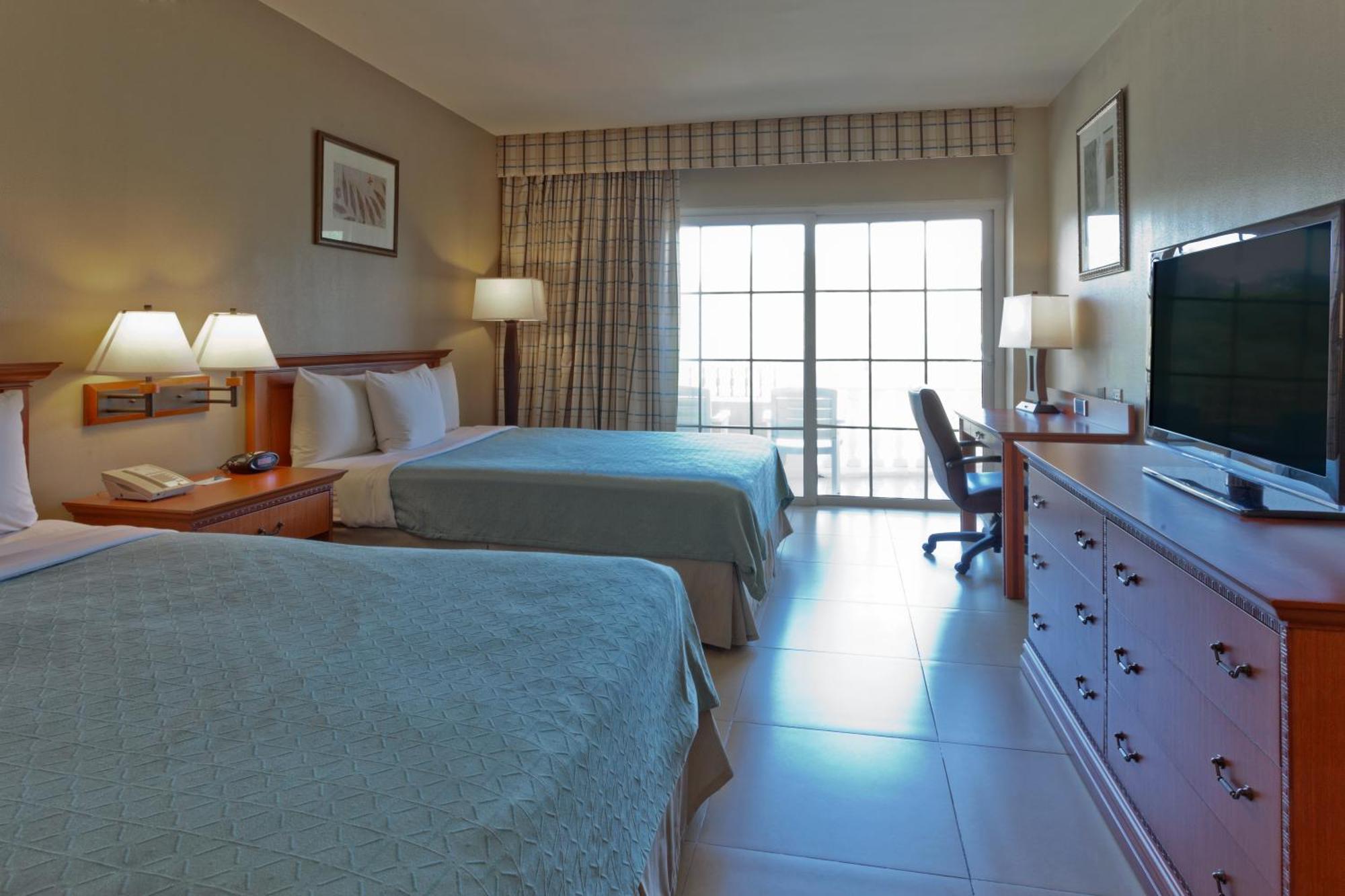 Zimmer mit 2 Queensize-Betten und Meerblick - Nichtraucherzimmer