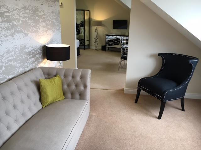 Junior Suite mit Doppelbett und Meerblick