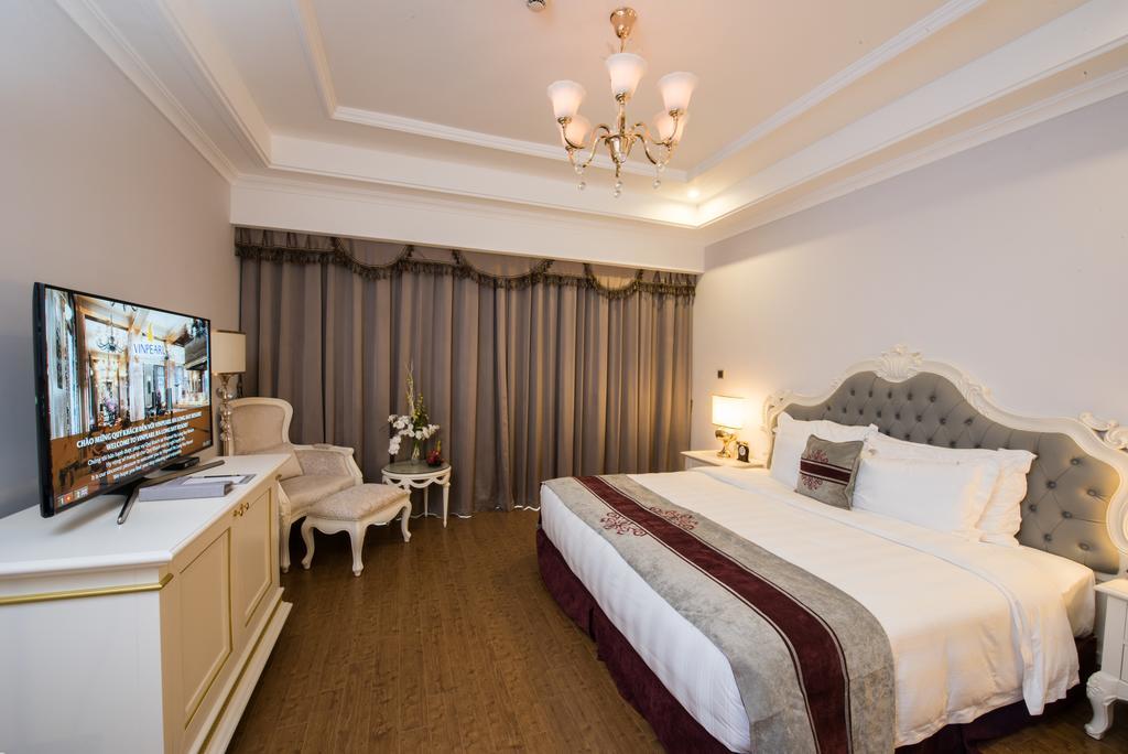 Deluxe Zimmer mit Meerblick und Kingsize-Bett