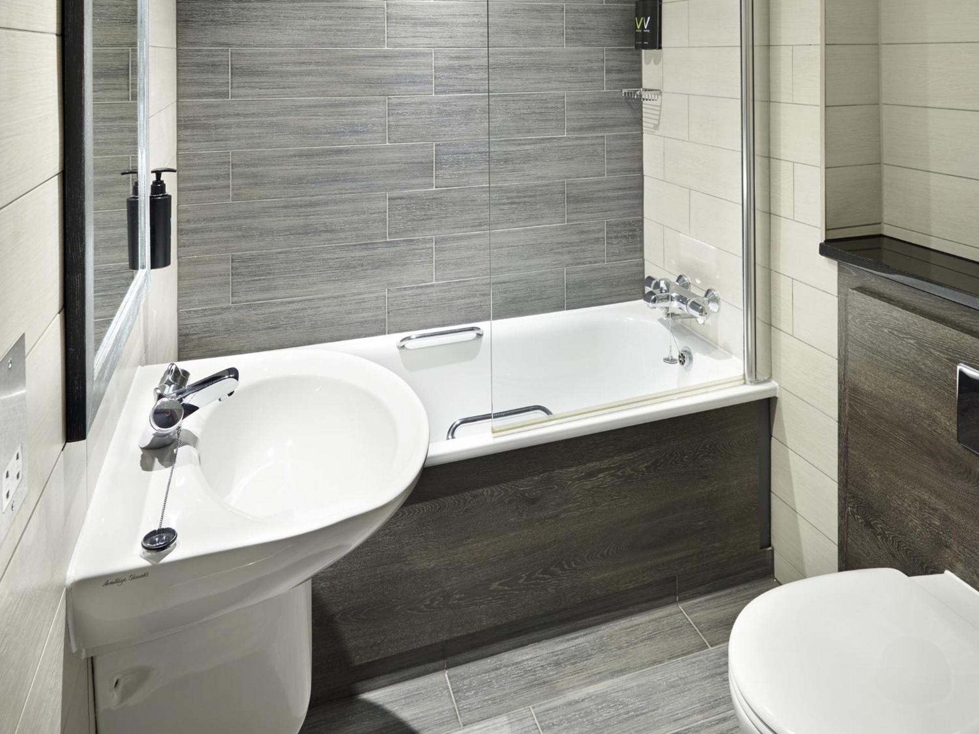 Club Room (FREE GYM & POOL ACCESS),277294617:JPEG