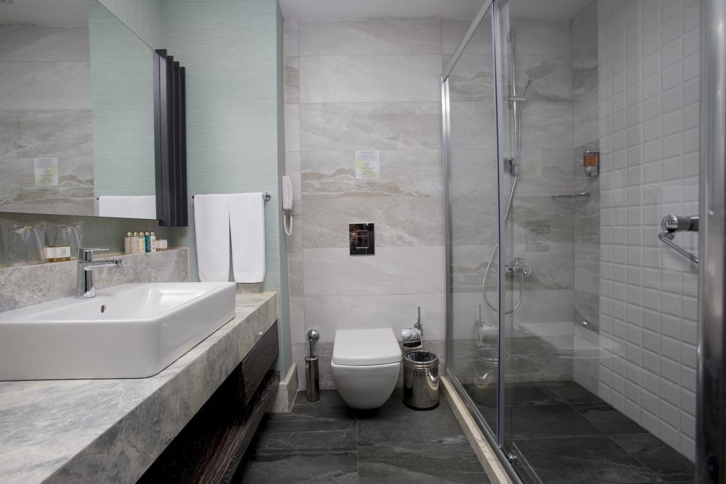 Standard Doppel-/Zweibettzimmer mit Stadtblick